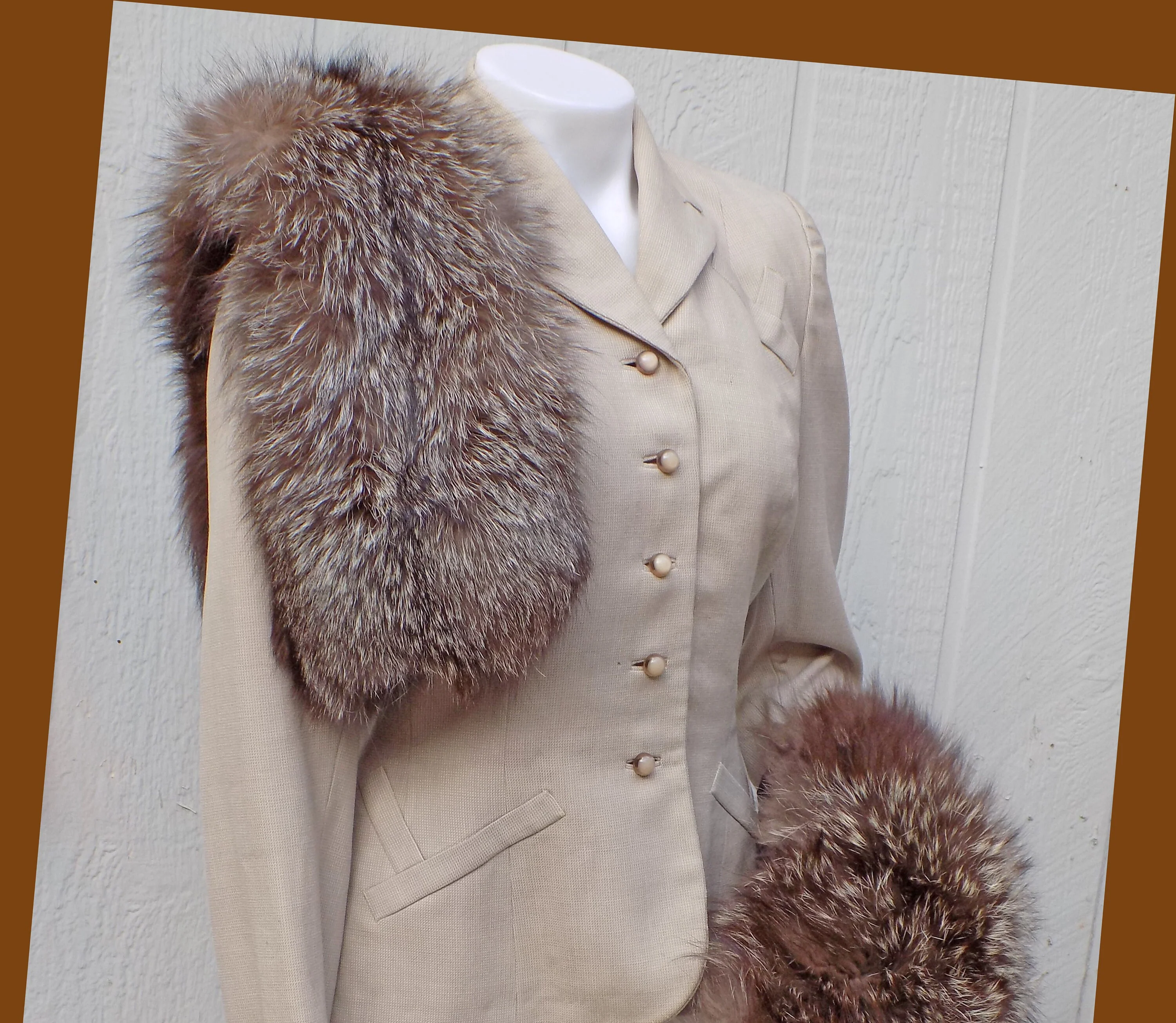 Large 40s Brown Fox Muff and Matching Collar Piece Art Deco Satin Lined Zipper Compartment - Image 10
