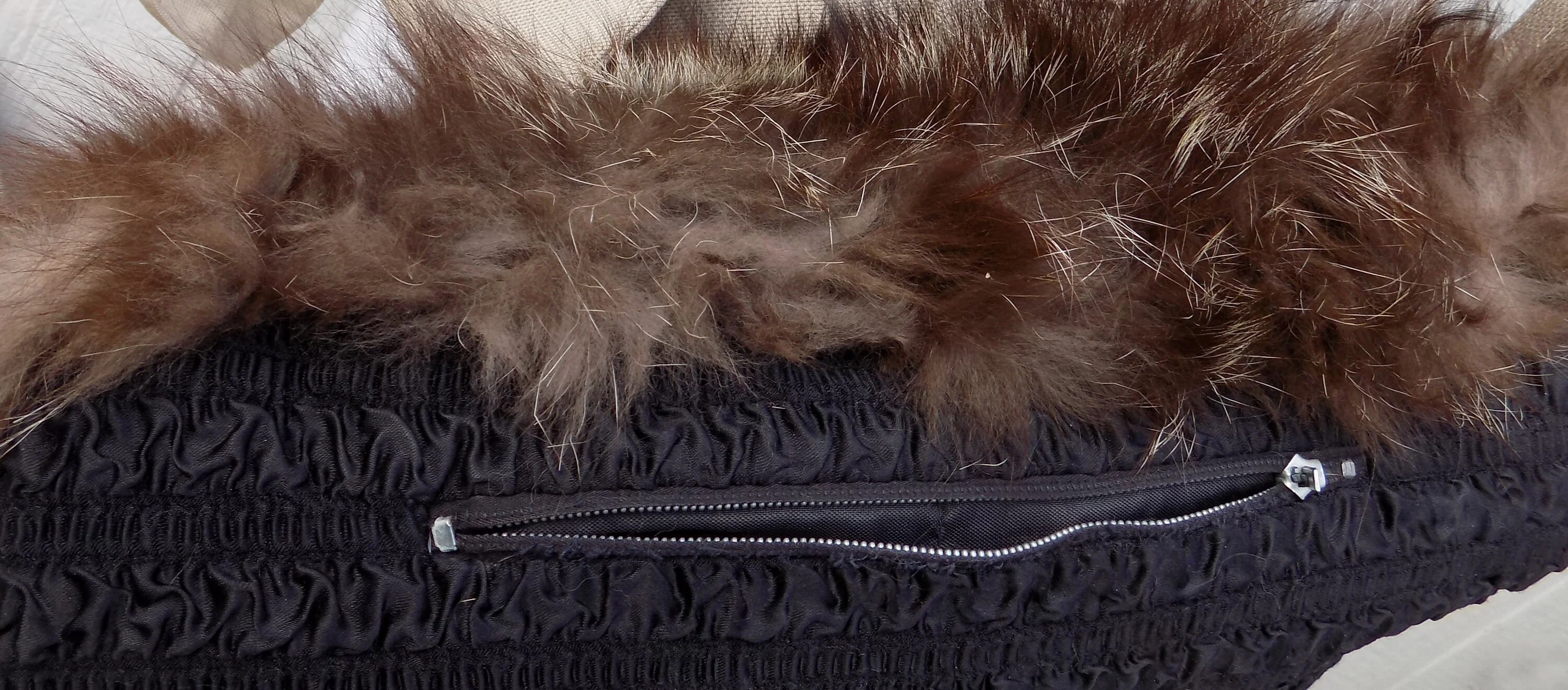 Large 40s Brown Fox Muff and Matching Collar Piece Art Deco Satin Lined Zipper Compartment - Image 6