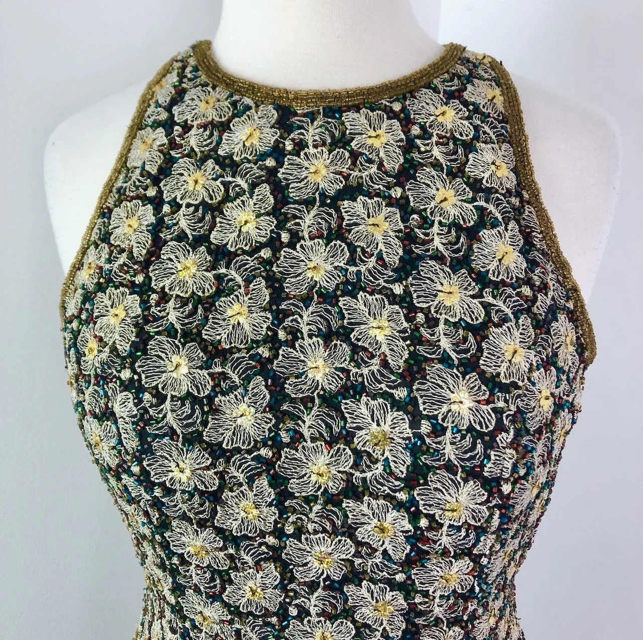 Large Late 90s To 00s Embroidered and Beaded Sheath Dress by Papell Boutique - Image 4