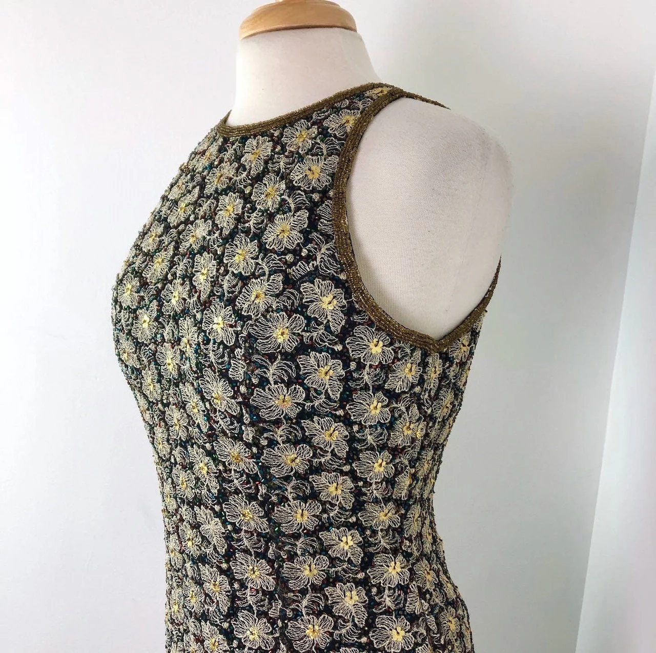 Large Late 90s To 00s Embroidered and Beaded Sheath Dress by Papell Boutique - Image 5