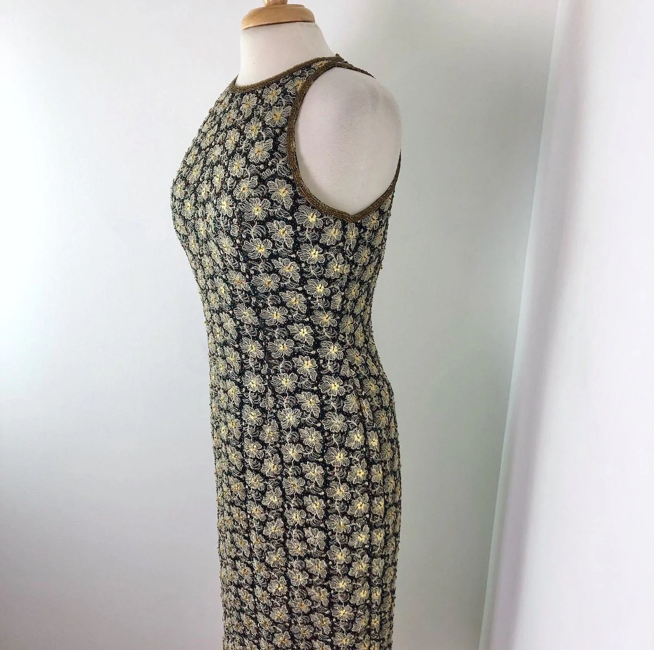 Large Late 90s To 00s Embroidered and Beaded Sheath Dress by Papell Boutique - Image 6