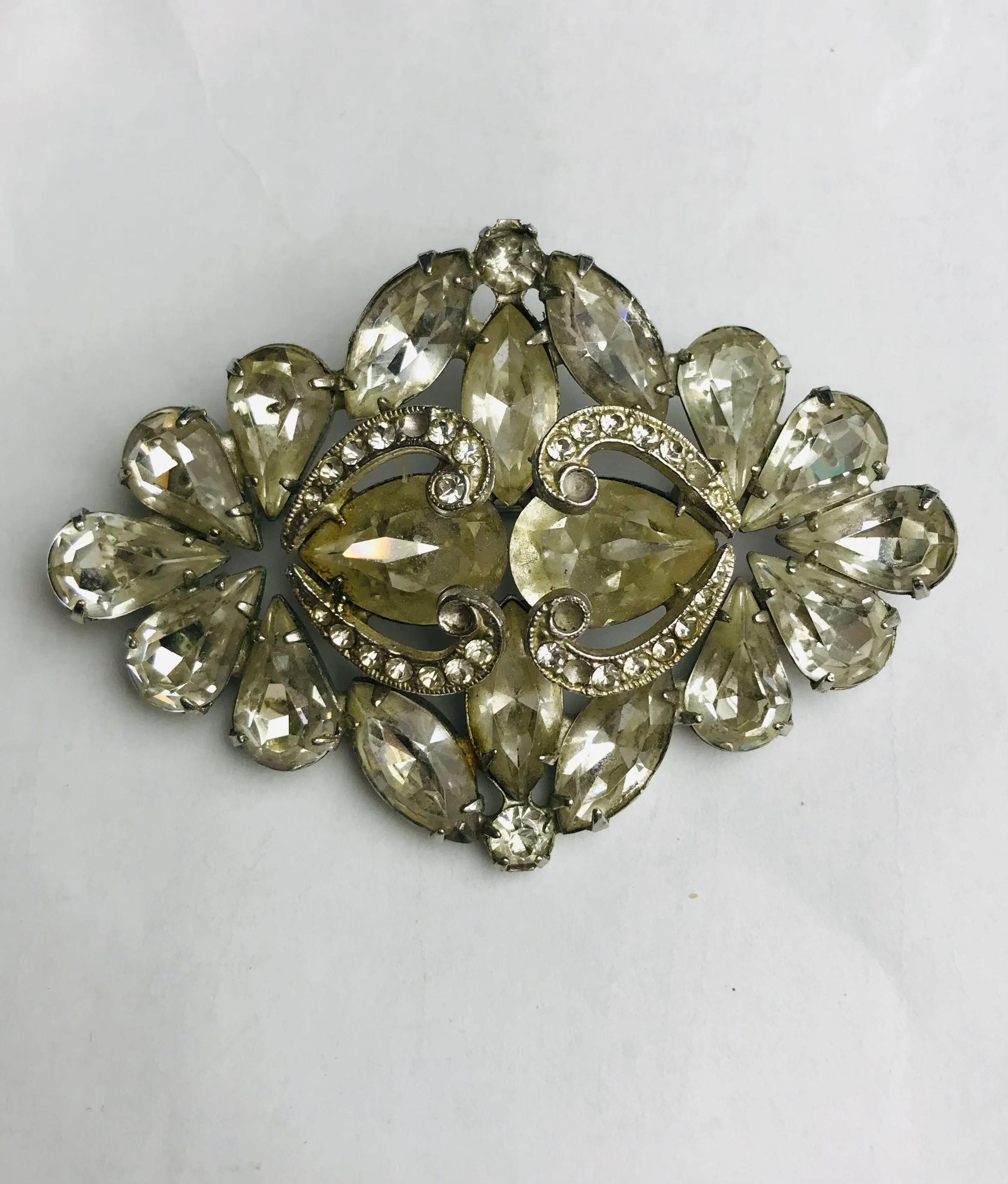 Large Rhinestone Pin Missing 6 Small Crystals By Weiss - Image 3