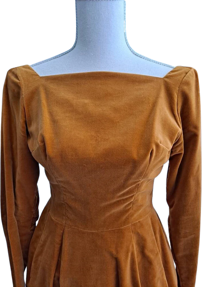 50s/60s Gorgeous Mustard Yellow Velvet Long Sleeve Dress By Joy Time - Image 5