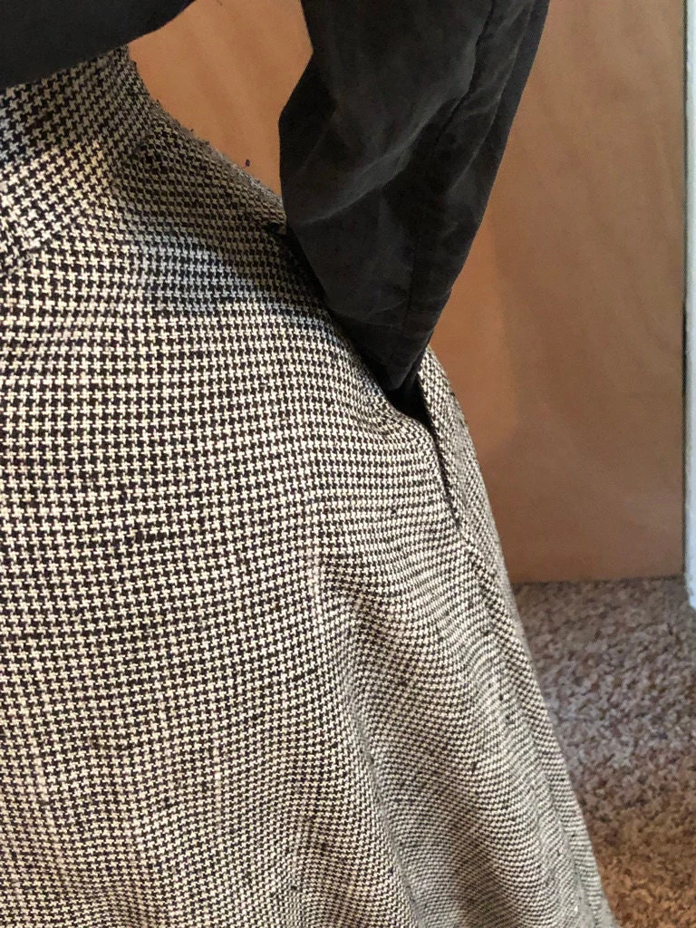 Late 70s/early 80s Smart Pants Long Black and White Houndstooth Skirt - Image 3