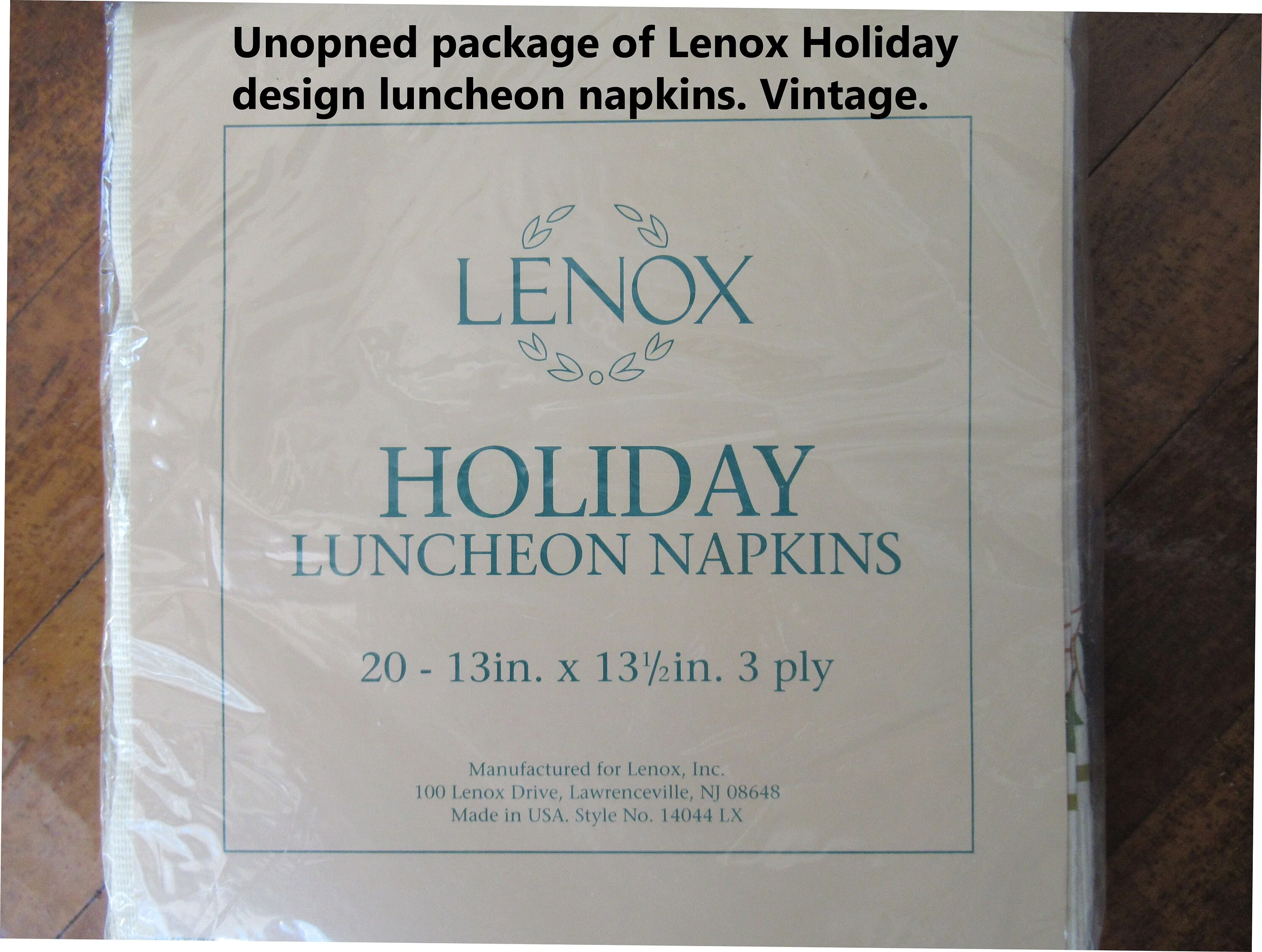 Lenox Luncheon Paper Napkins New In Package Set of 20 13 by 13. 5 Inches Made In Usa Holiday Berry and Holly Design 3 Ply Style 14044lx - Image 7
