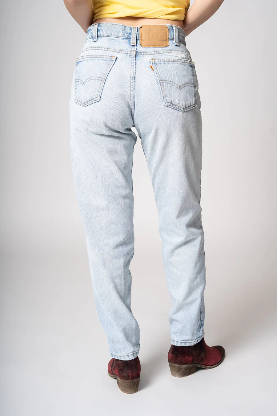 Light Wash Levis by Levi’s - Image 8