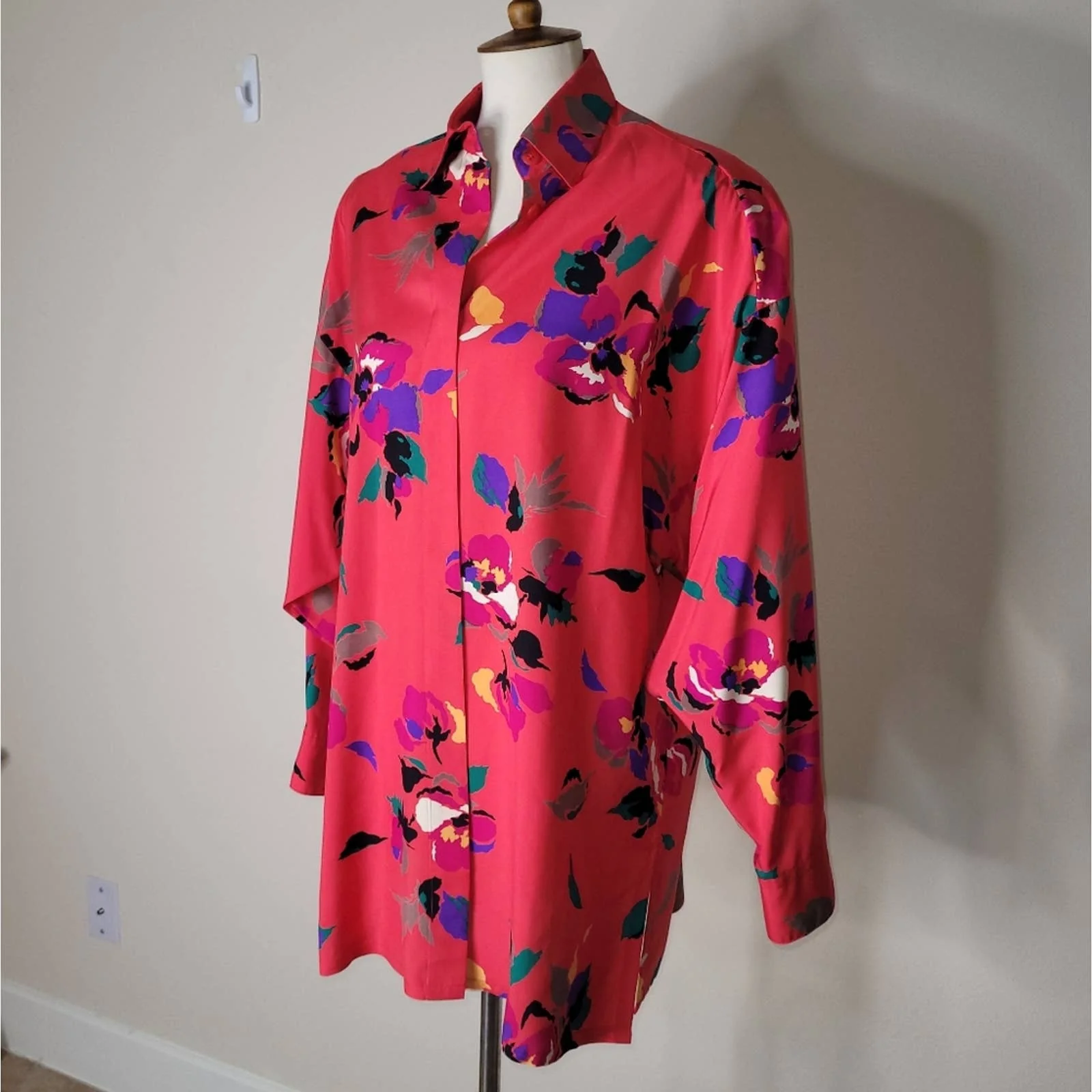 Linda Allard for Ellen Tracy Dark Coral Floral Silk Blouse -10/l by Neiman Marcus - Image 5