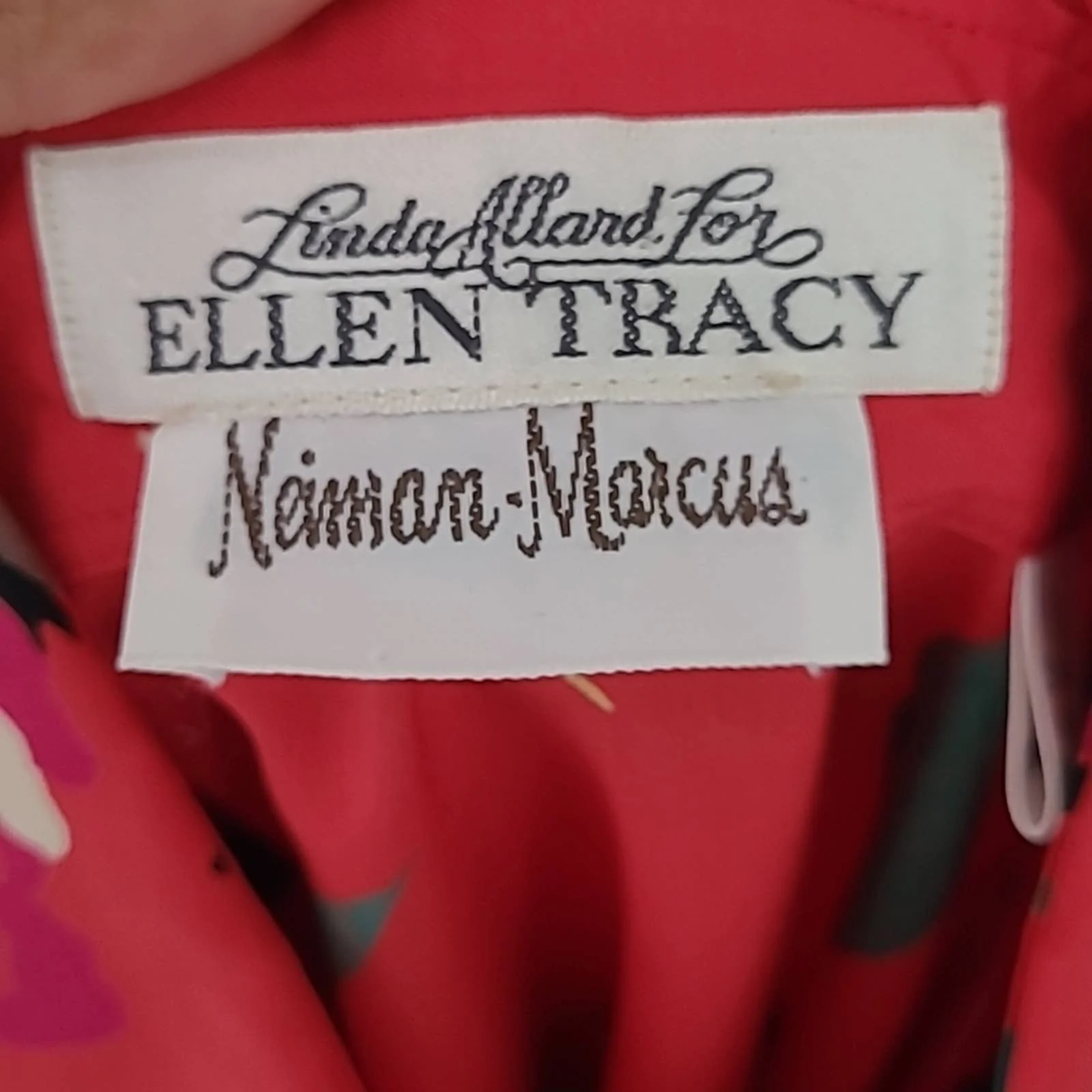 Linda Allard for Ellen Tracy Dark Coral Floral Silk Blouse -10/l by Neiman Marcus - Image 9