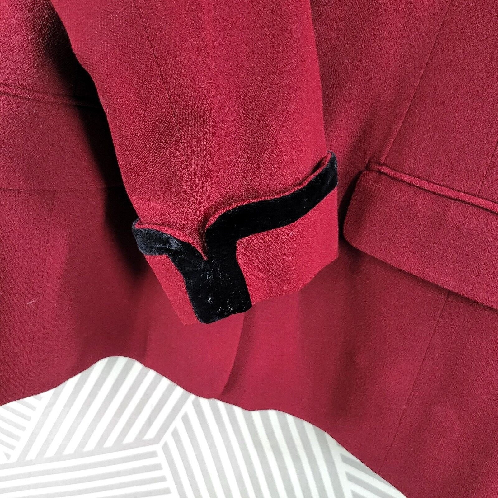 Lord Taylor Size 10 Blazer Jacket 100% Wool Black Velvet Trim Red Professional by Lord Taylor - Image 3