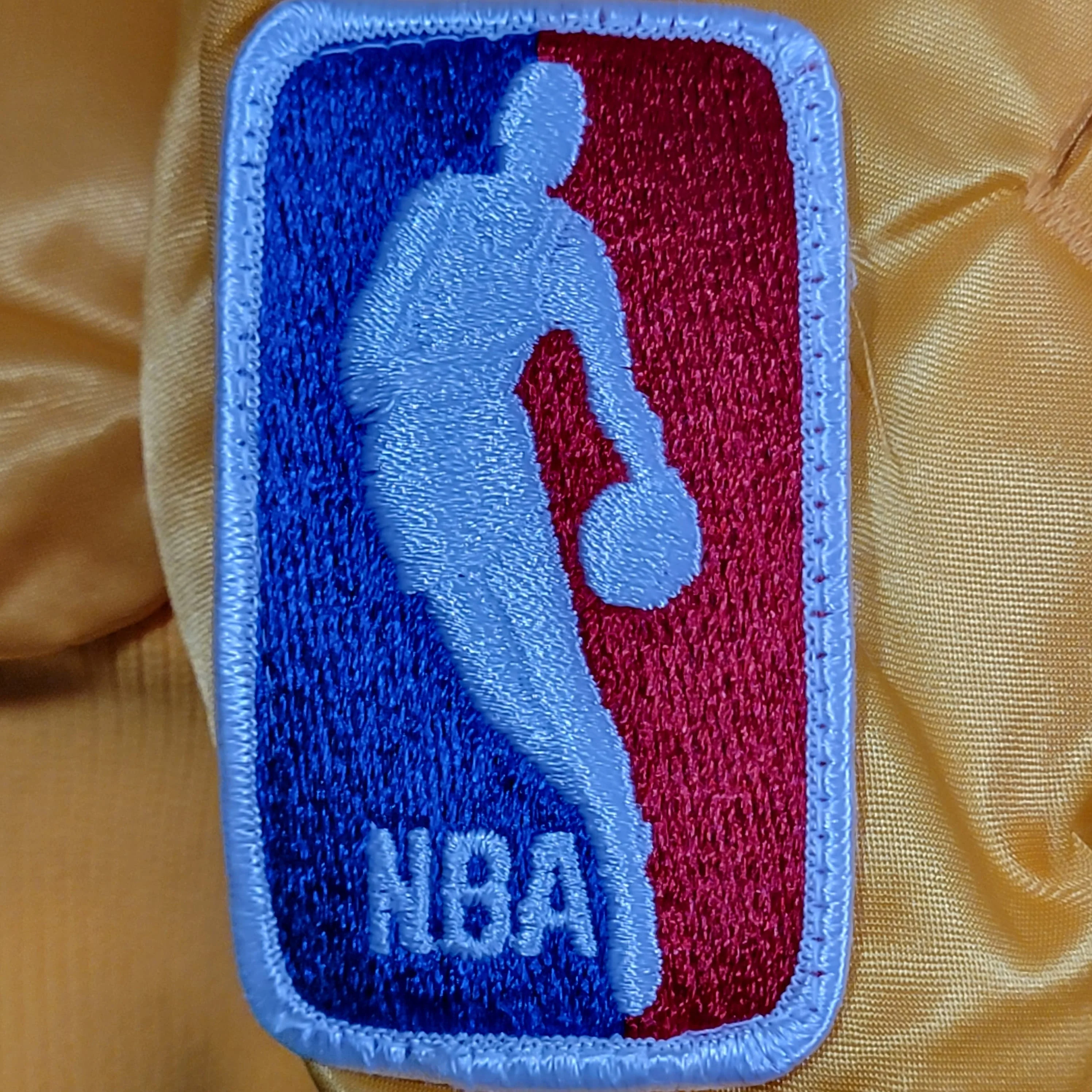 Los Angeles Lakers Vintage 80s Starter Satin Bomber Jacket Yellow Nba Basketball Coat Size Men's Xl by Starter - Image 5