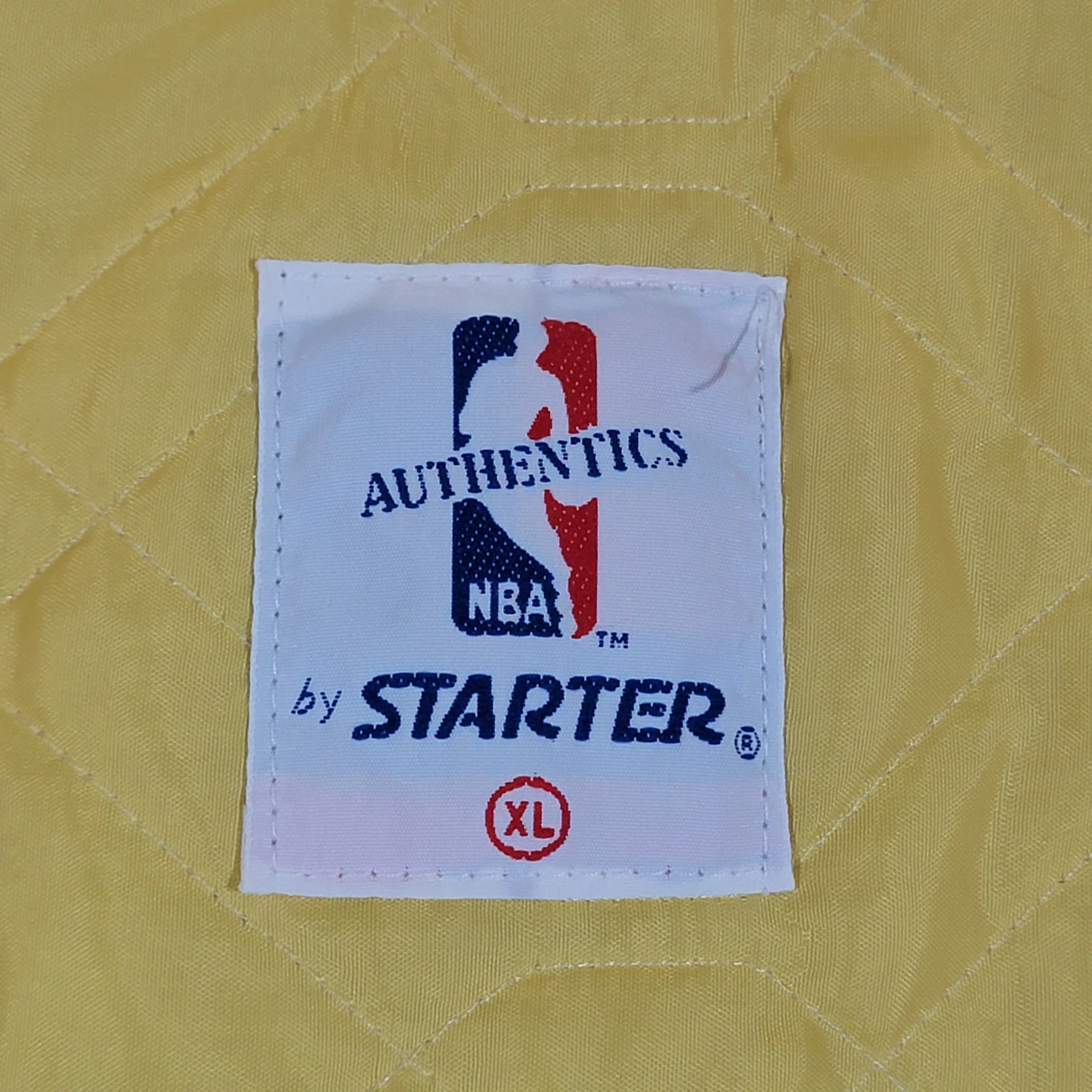 Los Angeles Lakers Vintage 80s Starter Satin Bomber Jacket Yellow Nba Basketball Coat Size Men's Xl by Starter - Image 6