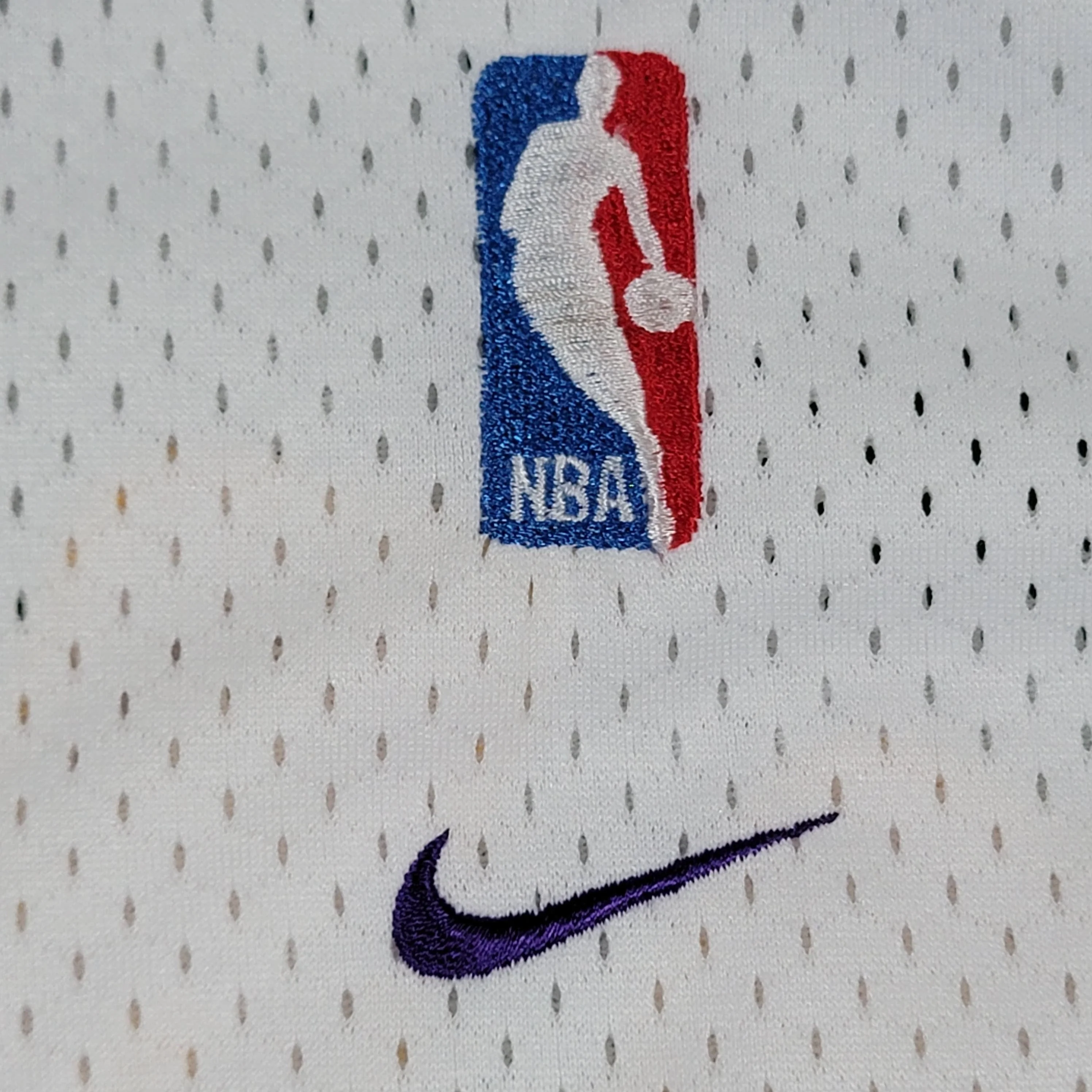 Los Angeles Lakers Vintage Nike Basketball Jersey Stitched On Logos and Numbers White Nba Shirt Number 8 Men's Size 3xl by Nike - Image 4