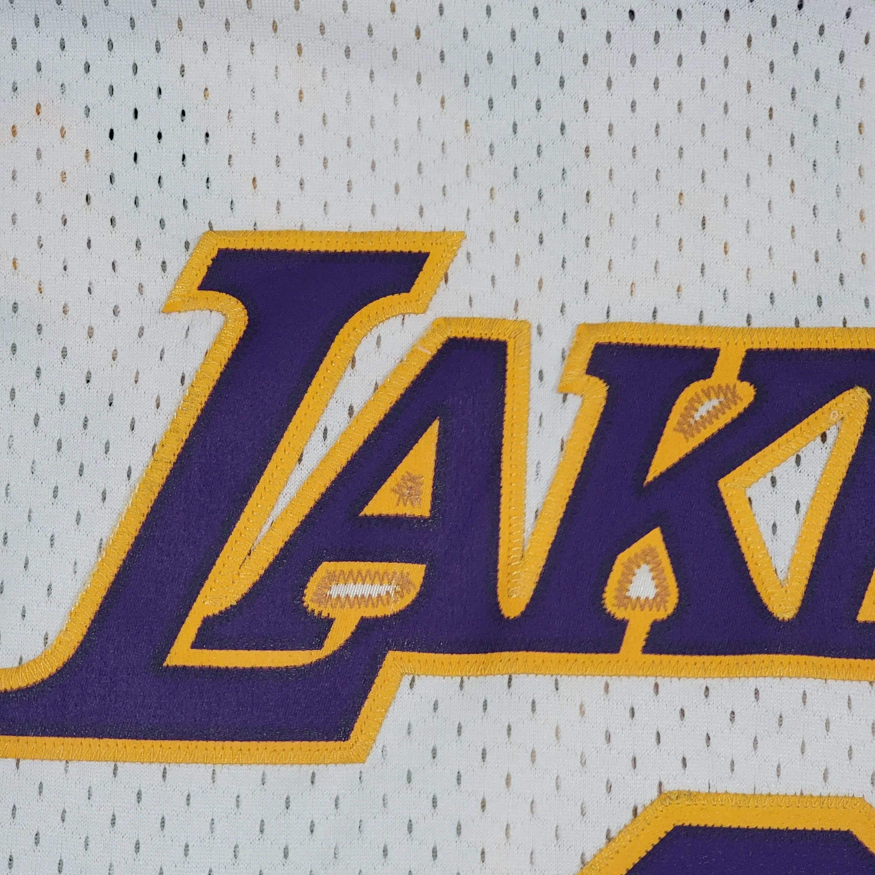 Los Angeles Lakers Vintage Nike Basketball Jersey Stitched On Logos and Numbers White Nba Shirt Number 8 Men's Size 3xl by Nike - Image 5