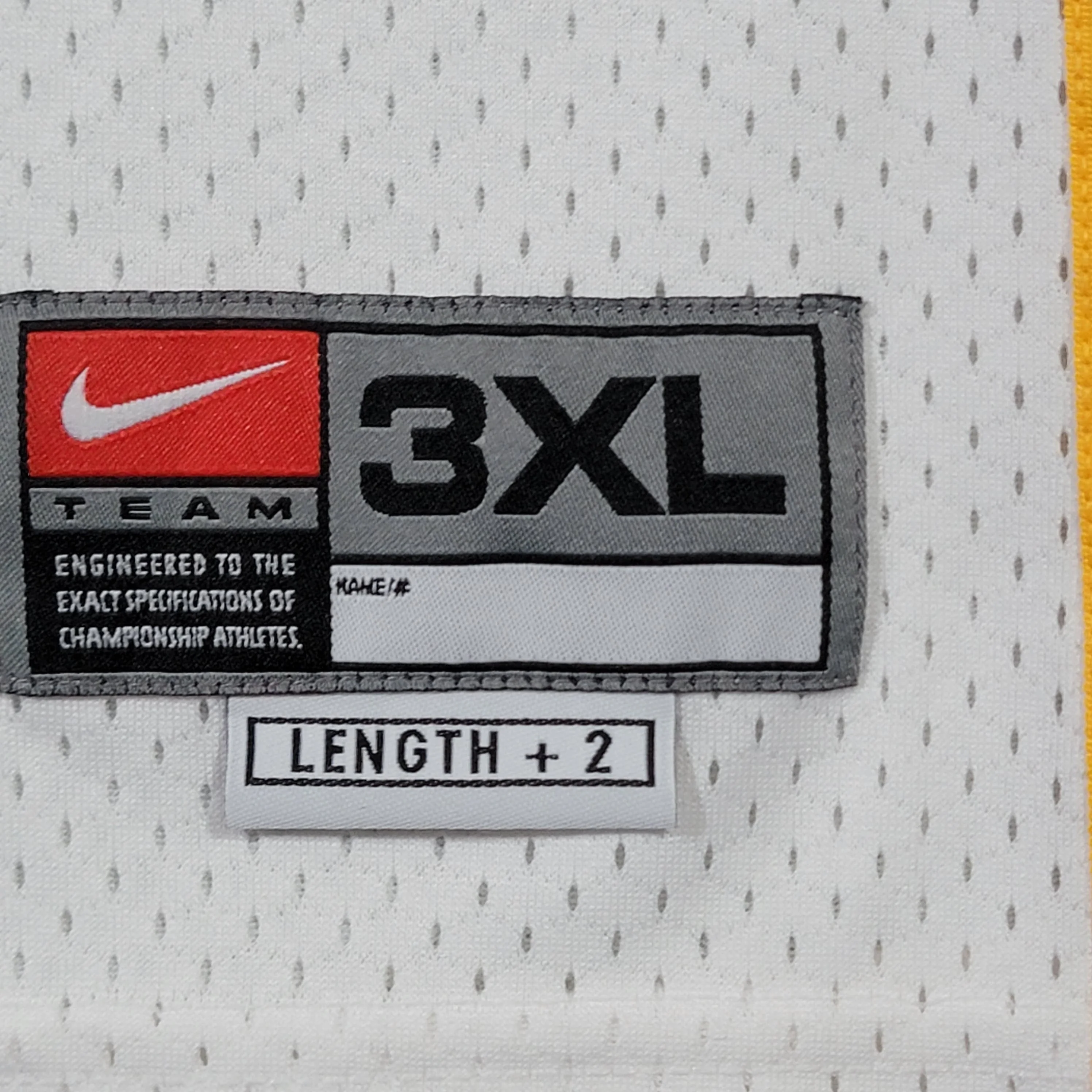 Los Angeles Lakers Vintage Nike Basketball Jersey Stitched On Logos and Numbers White Nba Shirt Number 8 Men's Size 3xl by Nike - Image 7