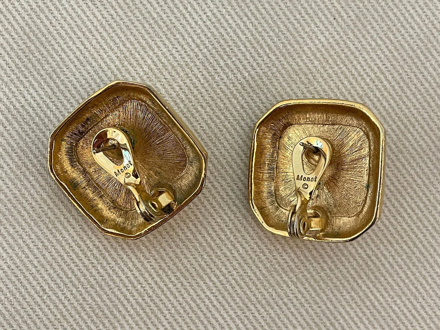 Luxe Monet Glass Amethyst Cabochon Etruscan Statement Earrings for Pierced Ears Moghul Jewels of India by Monet - Image 4