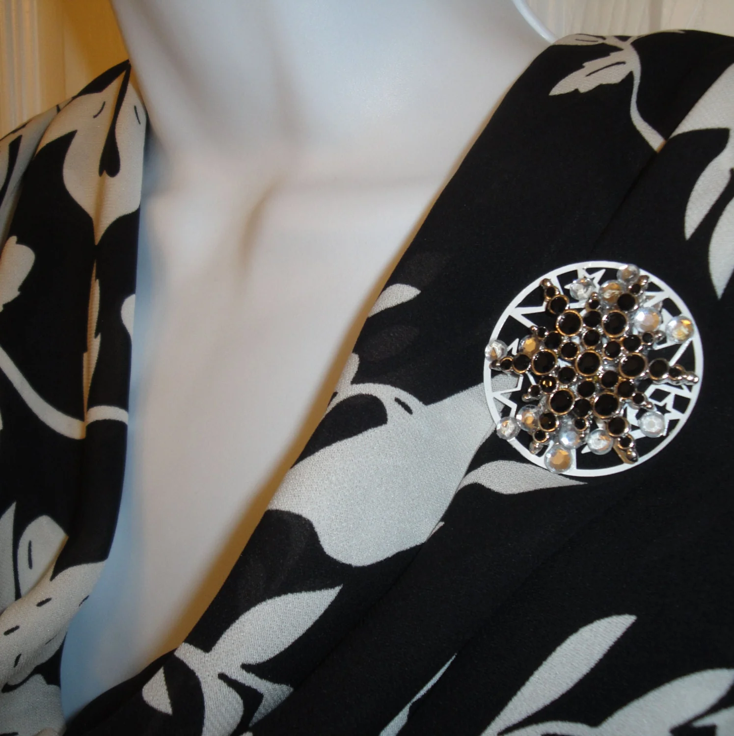 Magnetic Back Brooch Snowflake Shape W Black and Clear Rhinestones White Metal Secure Magnetic Clasp Bonus Black and White Scarf - Image 3