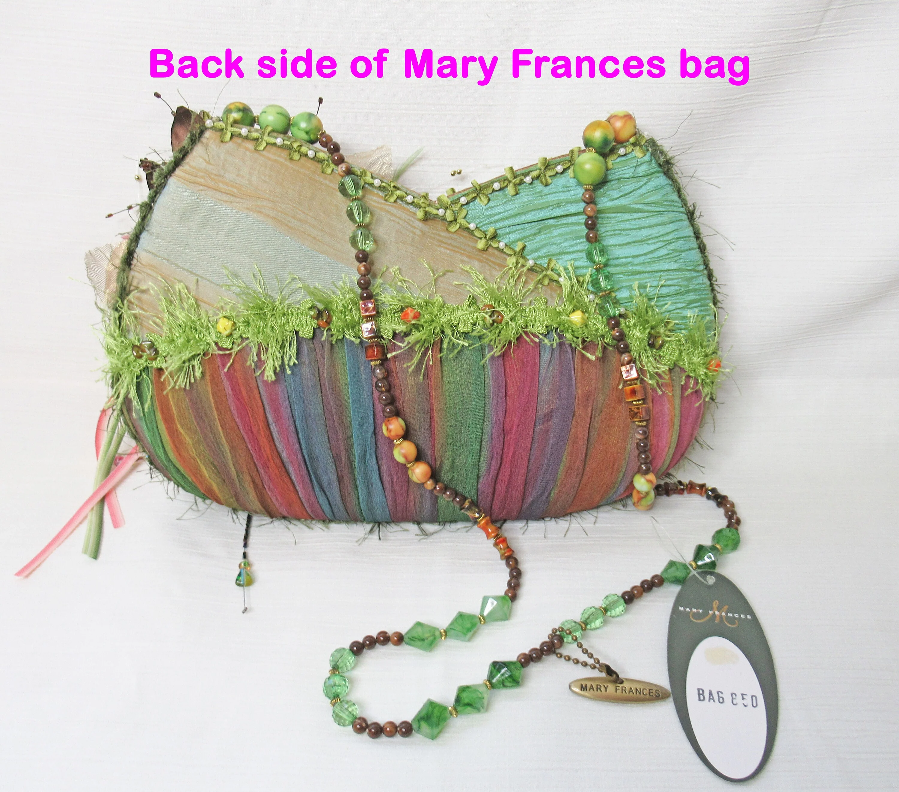 Mary Frances Designer Nos Purse 3dimensional Floral Design Purse Beaded 33 Strap Center Magnet Clasp Made Philippines by Mary Frances - Image 7