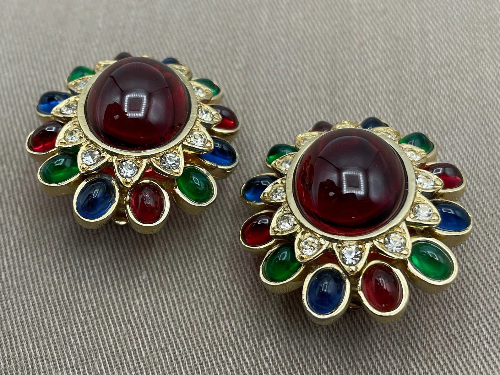 Massive Glass Cabochon Jewels of India Clip On Statement Earrings Gripoix by Ciner - Image 3