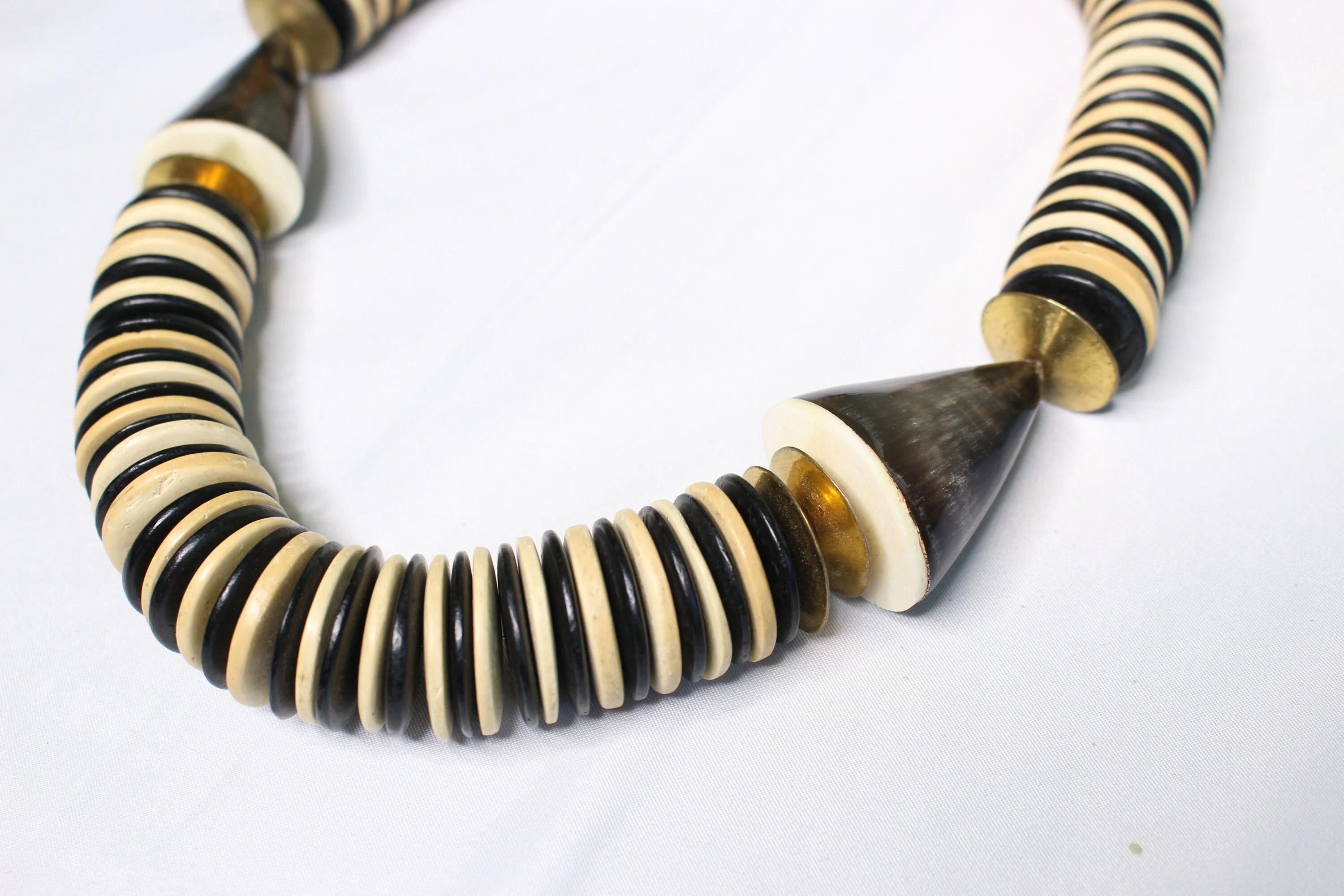 Massive Horn and Wood Bead Chic Necklace - Image 4