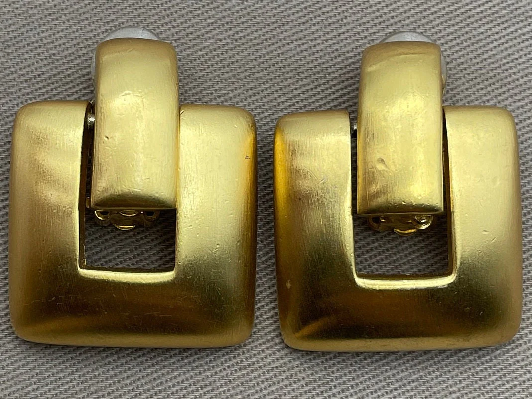 Matte Gold Modernist Square Door Knocker Clip-On Statement Earrings Vintage Gold Chunky Jewelry by Anne Klein - Image 4