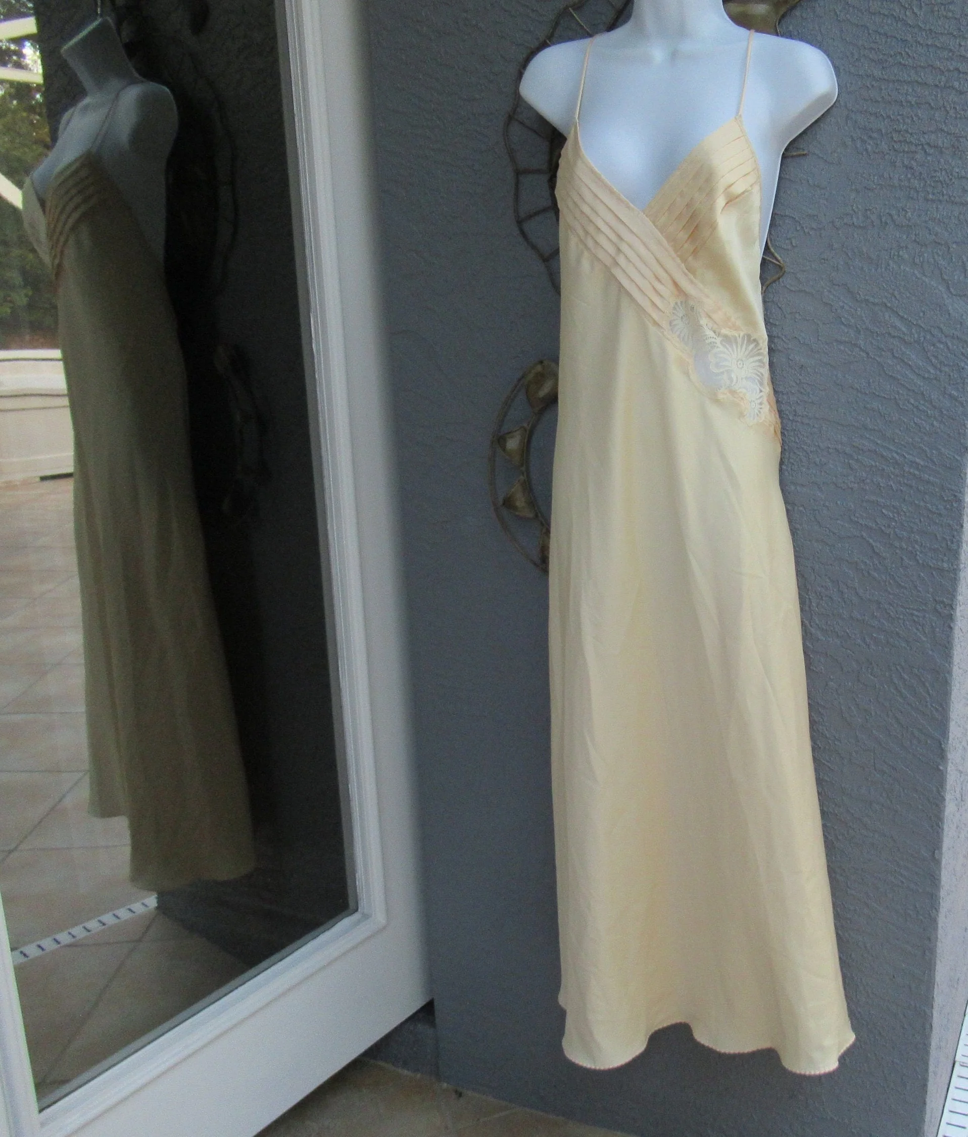 Med Long Nightgown Lily of France Rosa Puleo-Ule Deep V Front Spaghetti Strap Crisscross Low Back Beige Polyester by Lily Of France - Image 3