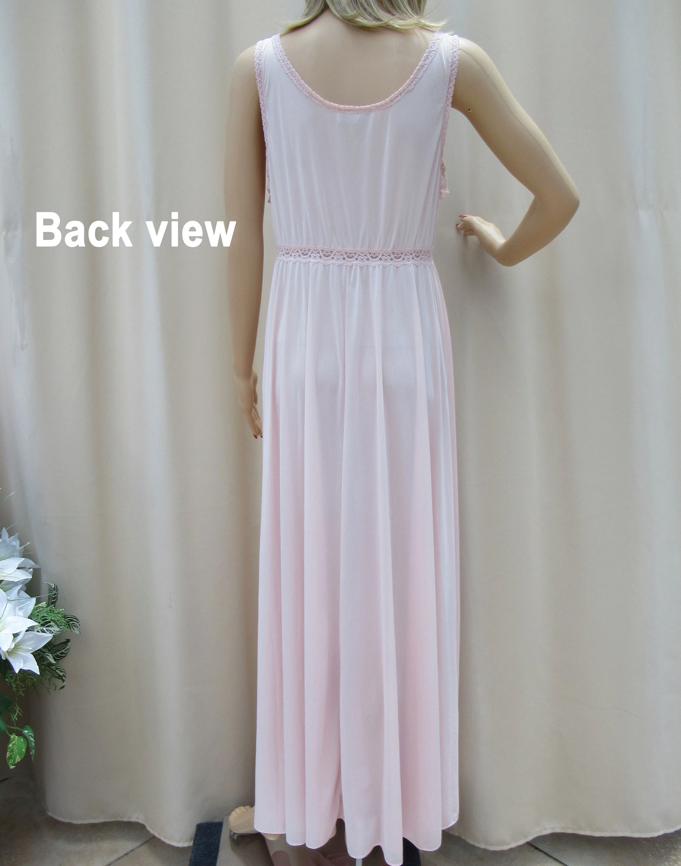 Med Miss Elaine Nightgown Pastel Pink Nylon Keyhole Bodice Figure Flattering Sexy Full Skirt Wilgwu Tag by Miss Elaine - Image 10