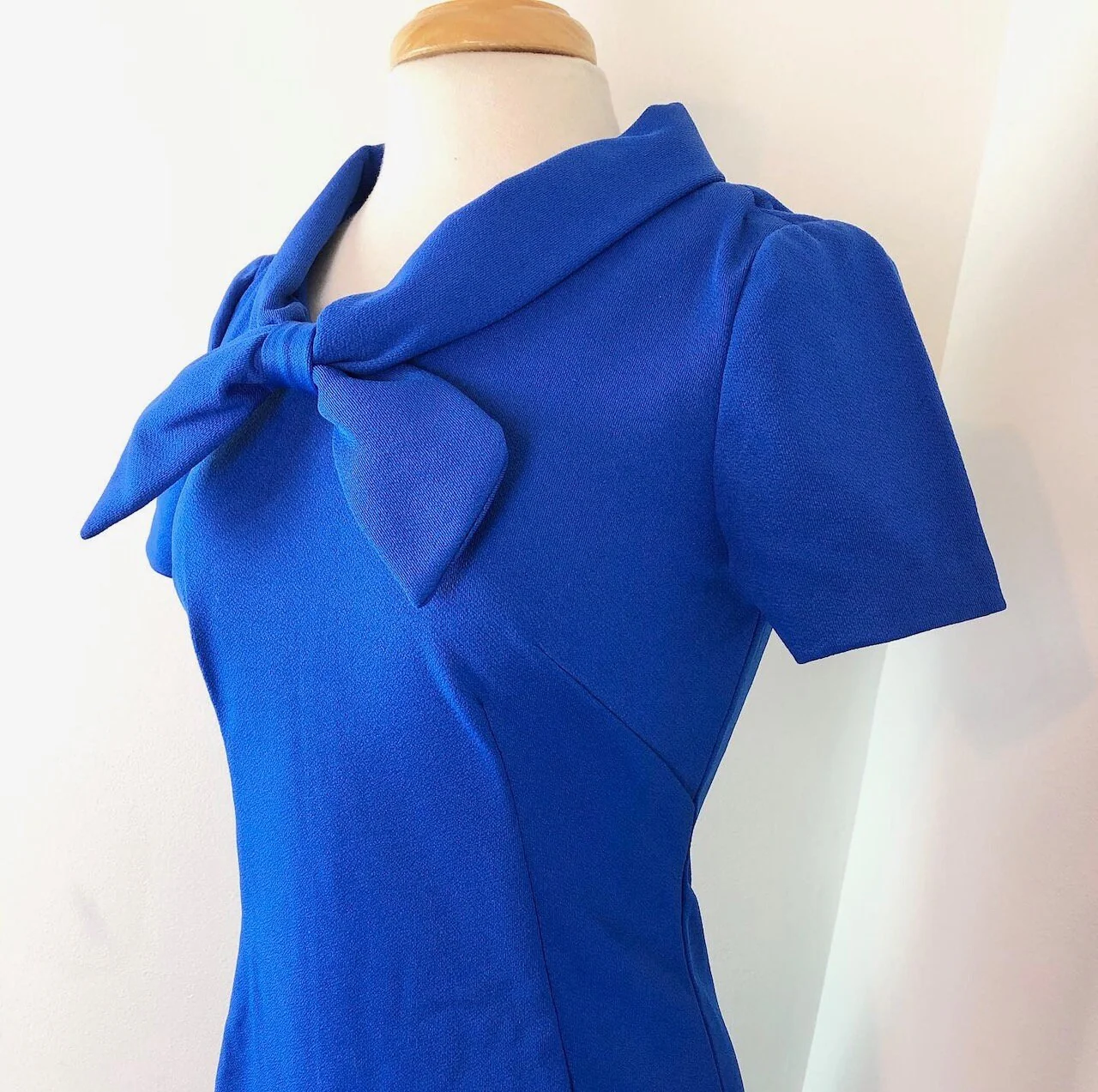 Medium To Large Darling Vintage 60s Royal Blue Wiggle Dress with Necktie - Image 6