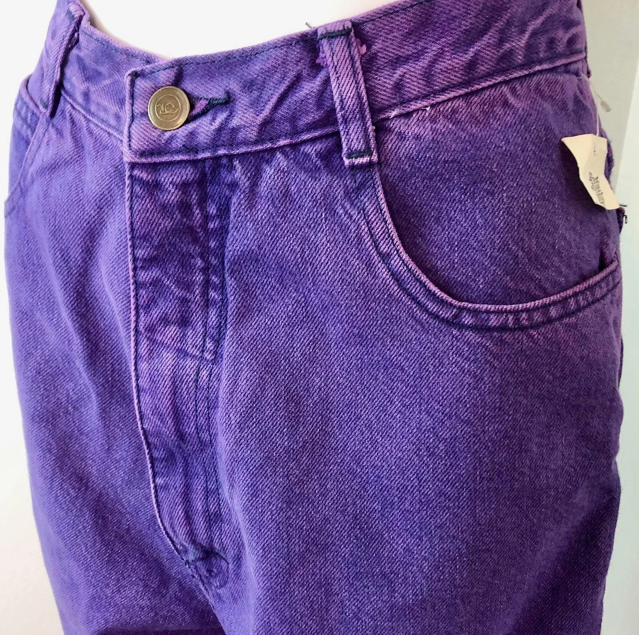 Medium To Large Deadstock 90s Purple High Waisted Jeans by Oscar de la Renta - Image 4