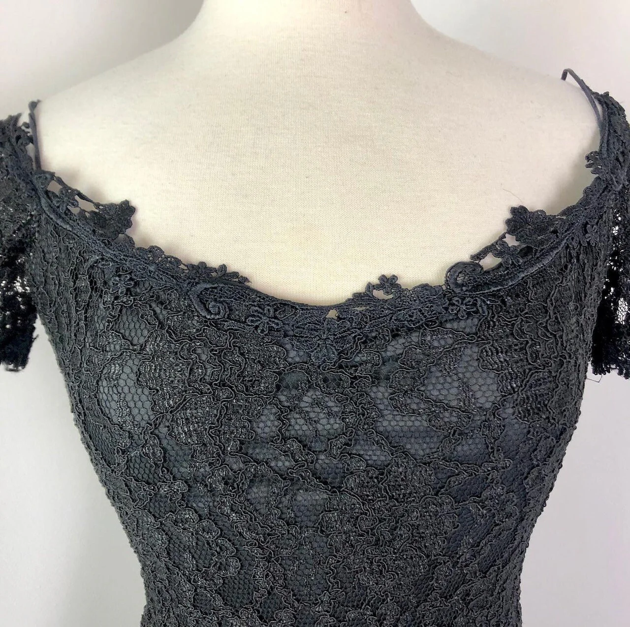 Medium To Large Vintage 90s Black Lace Mini Dress by Joseph Ribkoff - Image 4