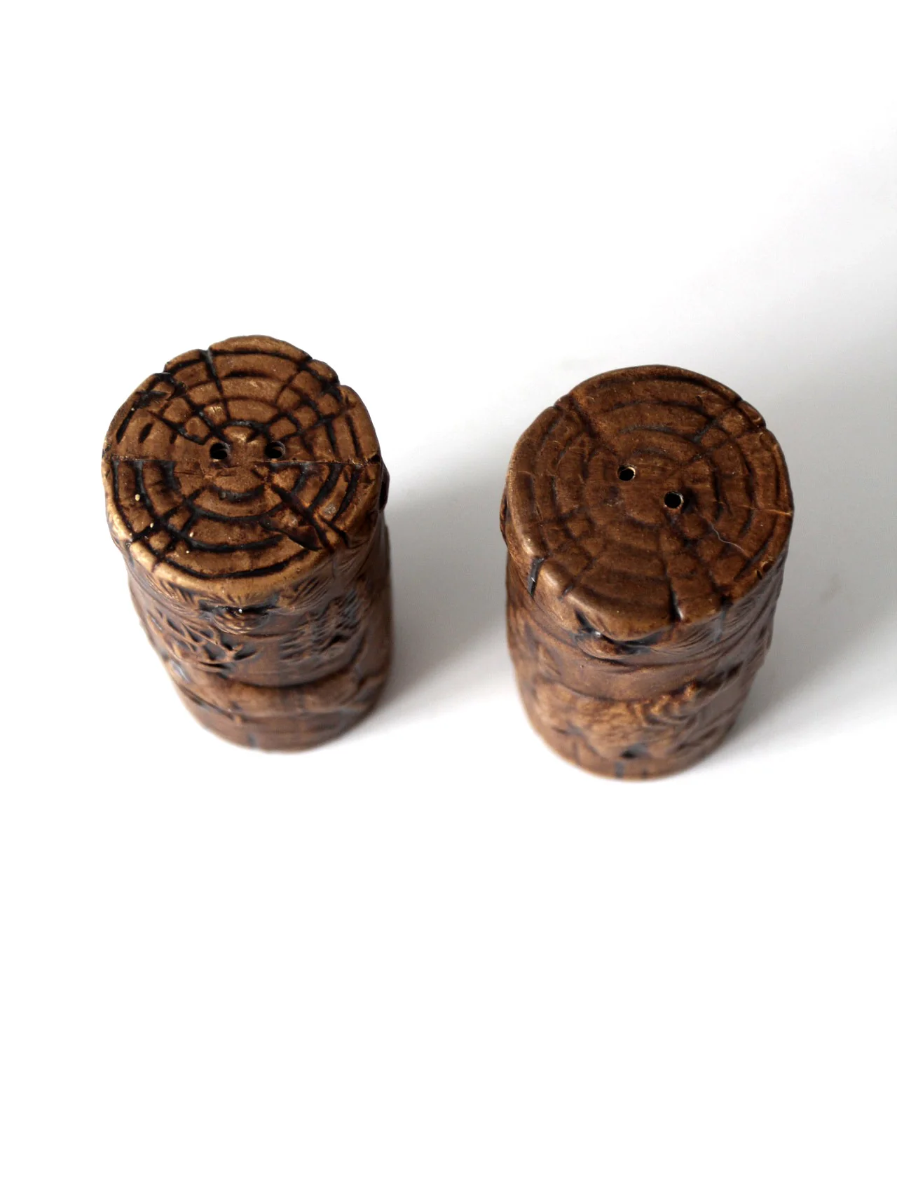 Mid Century Rustic Salt And Pepper Shakers - Image 7