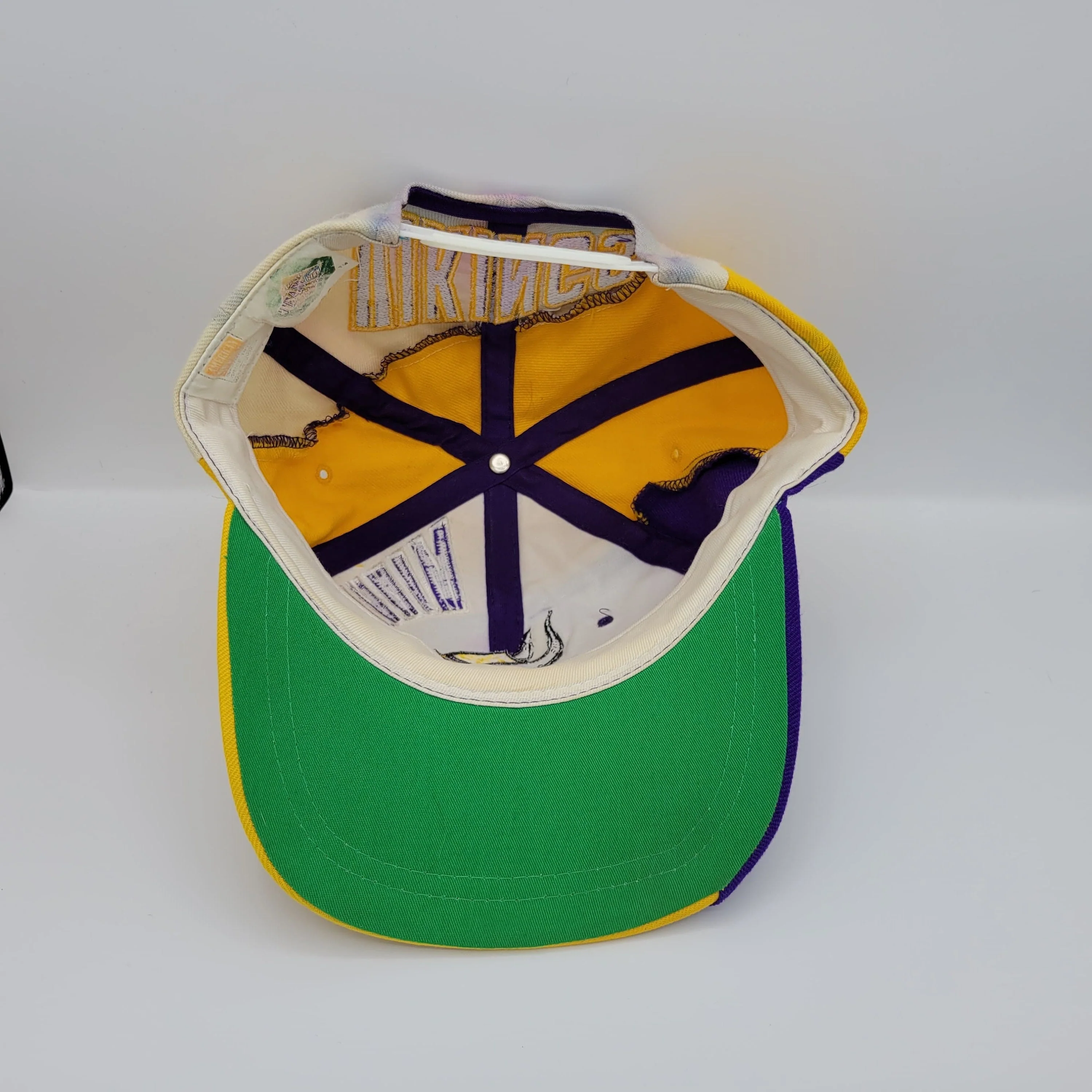 Minnesota Vikings Vintage 90s American Needle Snapback Hat - One Size Fits All - Image 6