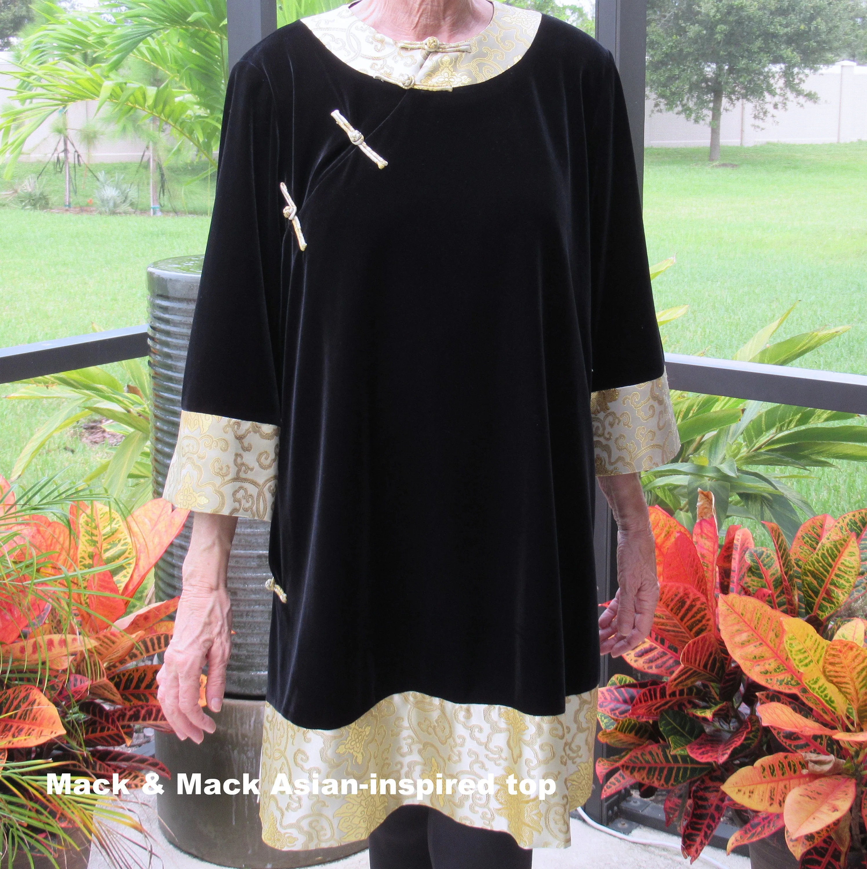 Ml Tunic Length Top Mack and Mack Velvet Style Wpaper Hang Tag Black and Gold Lined Chic Day Or Night by Mack And Mack - Image 3
