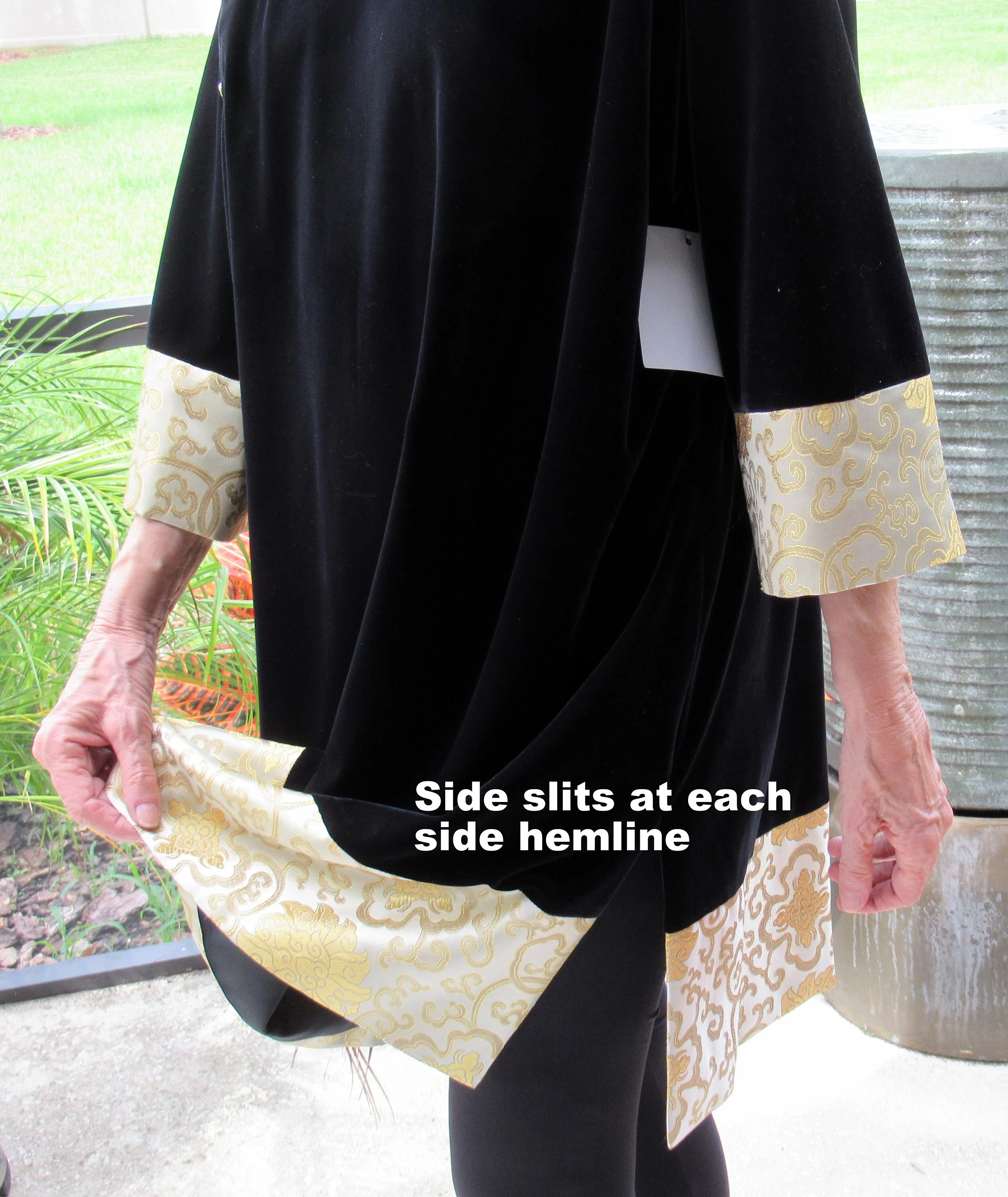 Ml Tunic Length Top Mack and Mack Velvet Style Wpaper Hang Tag Black and Gold Lined Chic Day Or Night by Mack And Mack - Image 7