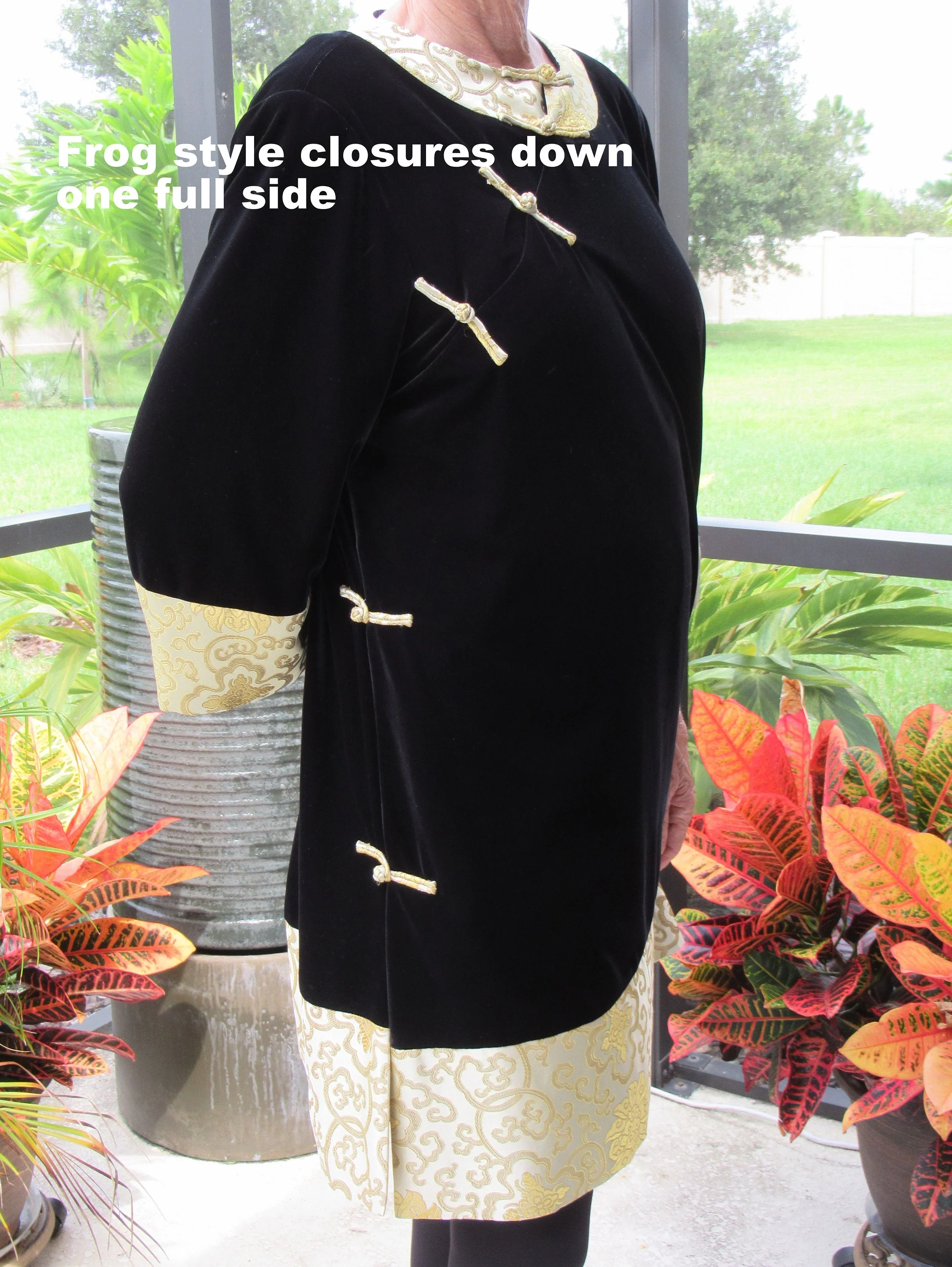 Ml Tunic Length Top Mack and Mack Velvet Style Wpaper Hang Tag Black and Gold Lined Chic Day Or Night by Mack And Mack - Image 8
