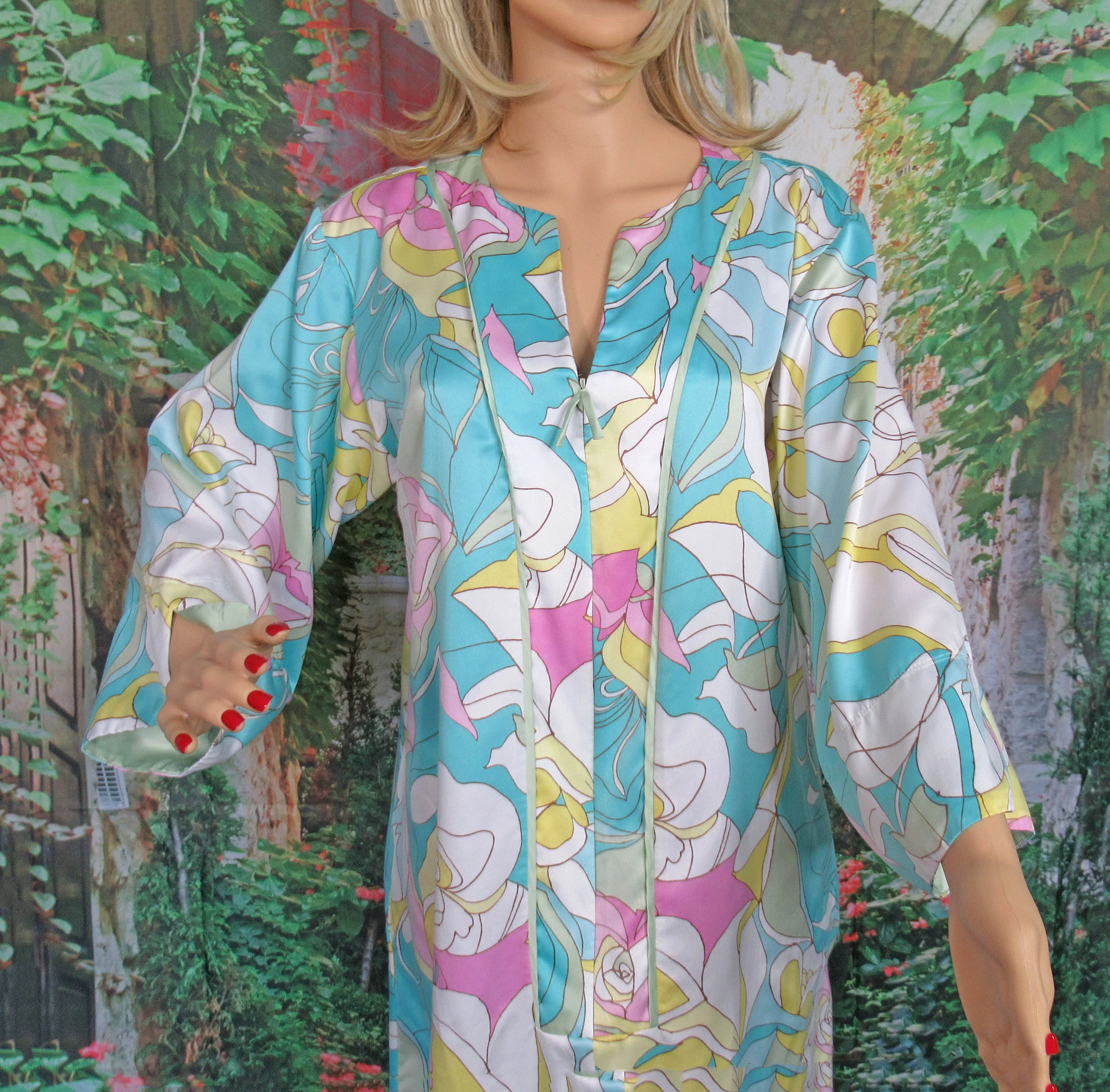 Natori Cruz Robe Pastel Floral Zip Front A-Line Polyester Knee Length Made Philippines White Pink Teal Yellow by Natori - Image 10