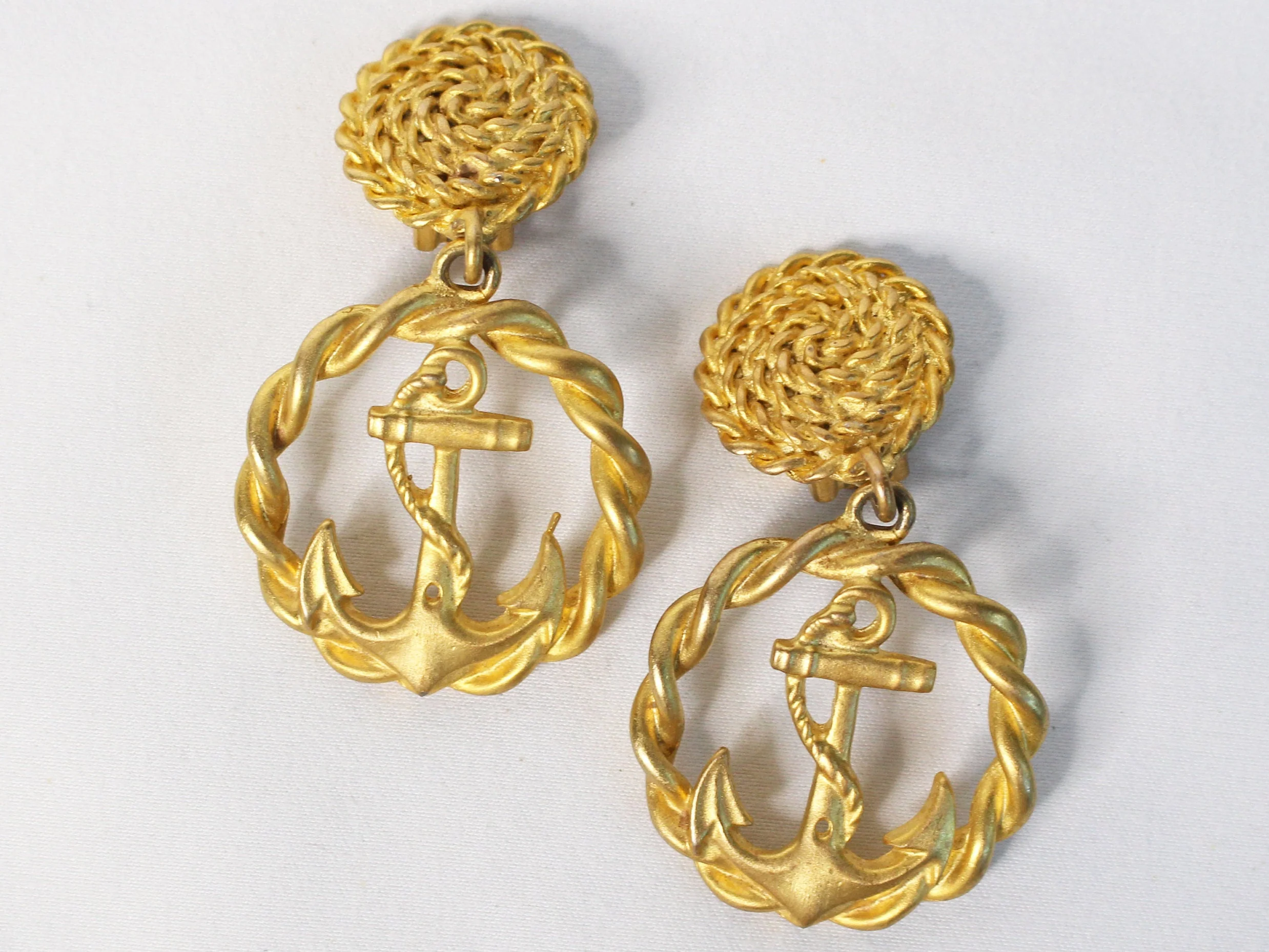 Nautical Anchor Statement Earrings Vintage Matte Gold Swinging Clips - Image 3