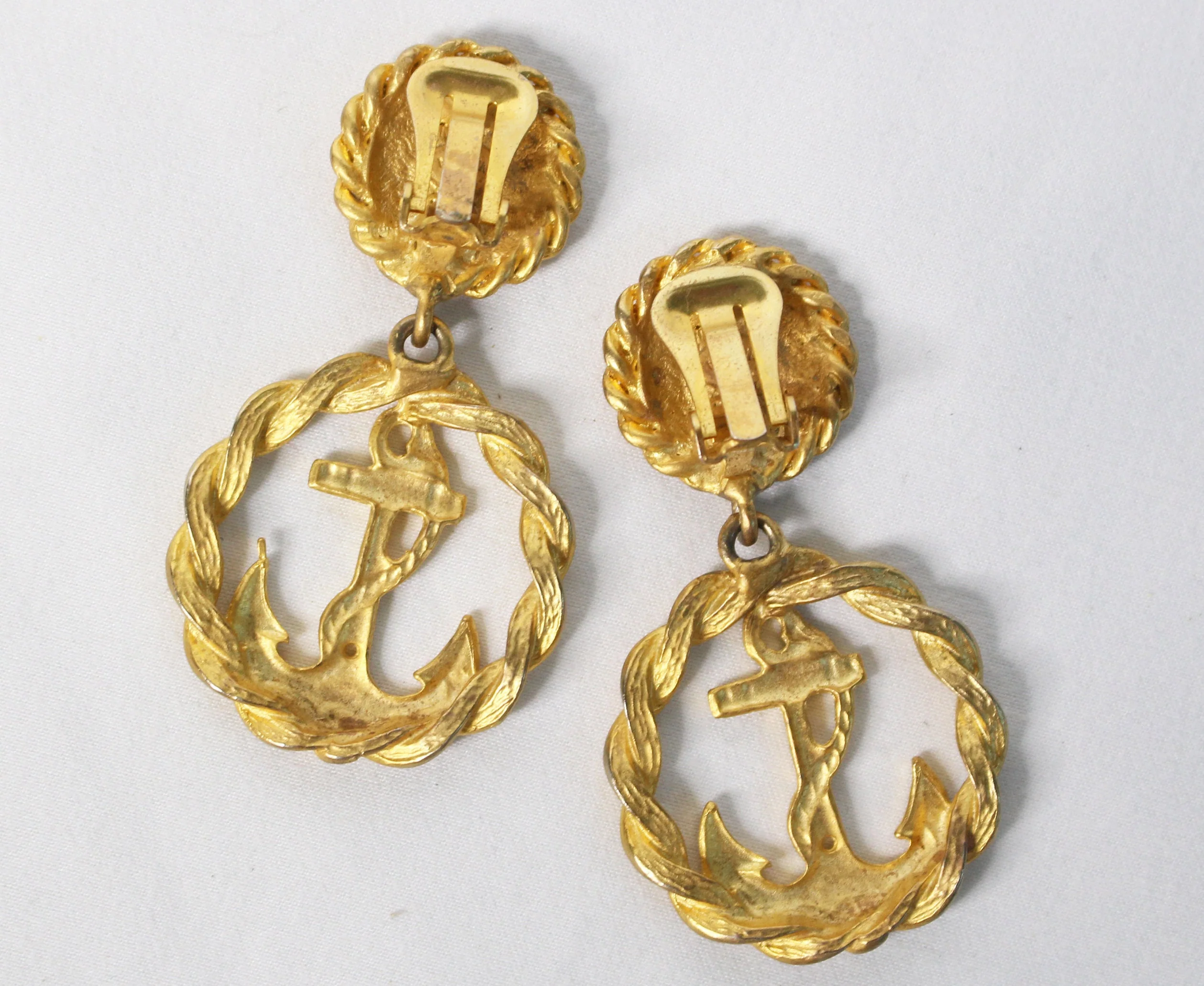 Nautical Anchor Statement Earrings Vintage Matte Gold Swinging Clips - Image 5