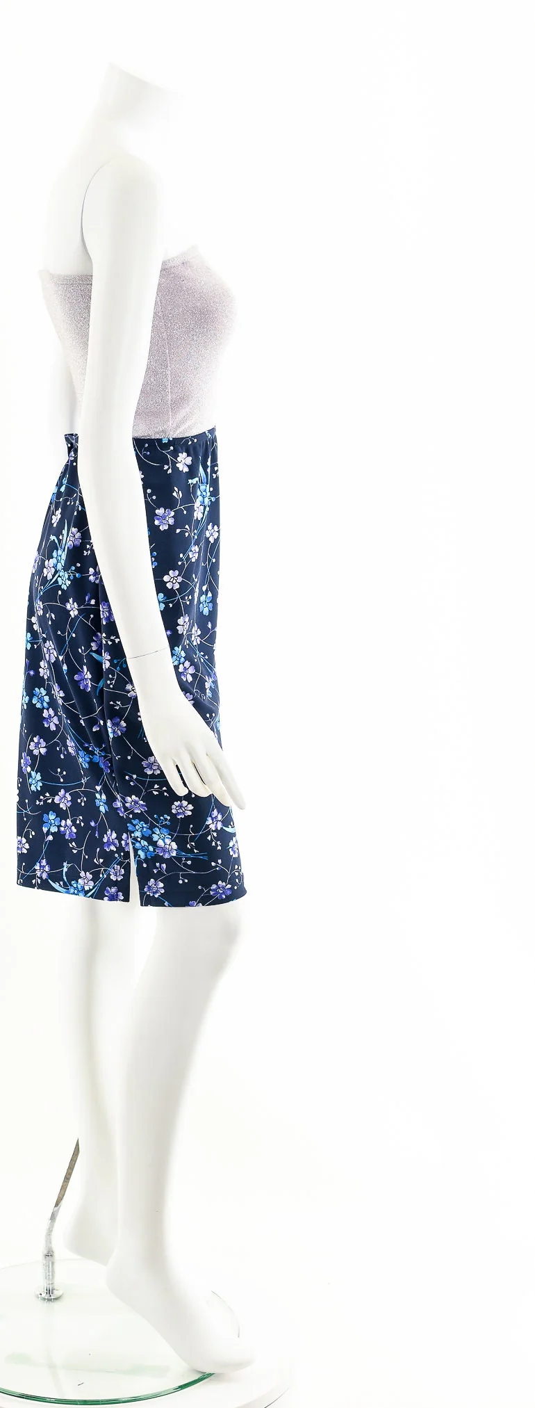 Navy Blue Floral Skirt - Image 5