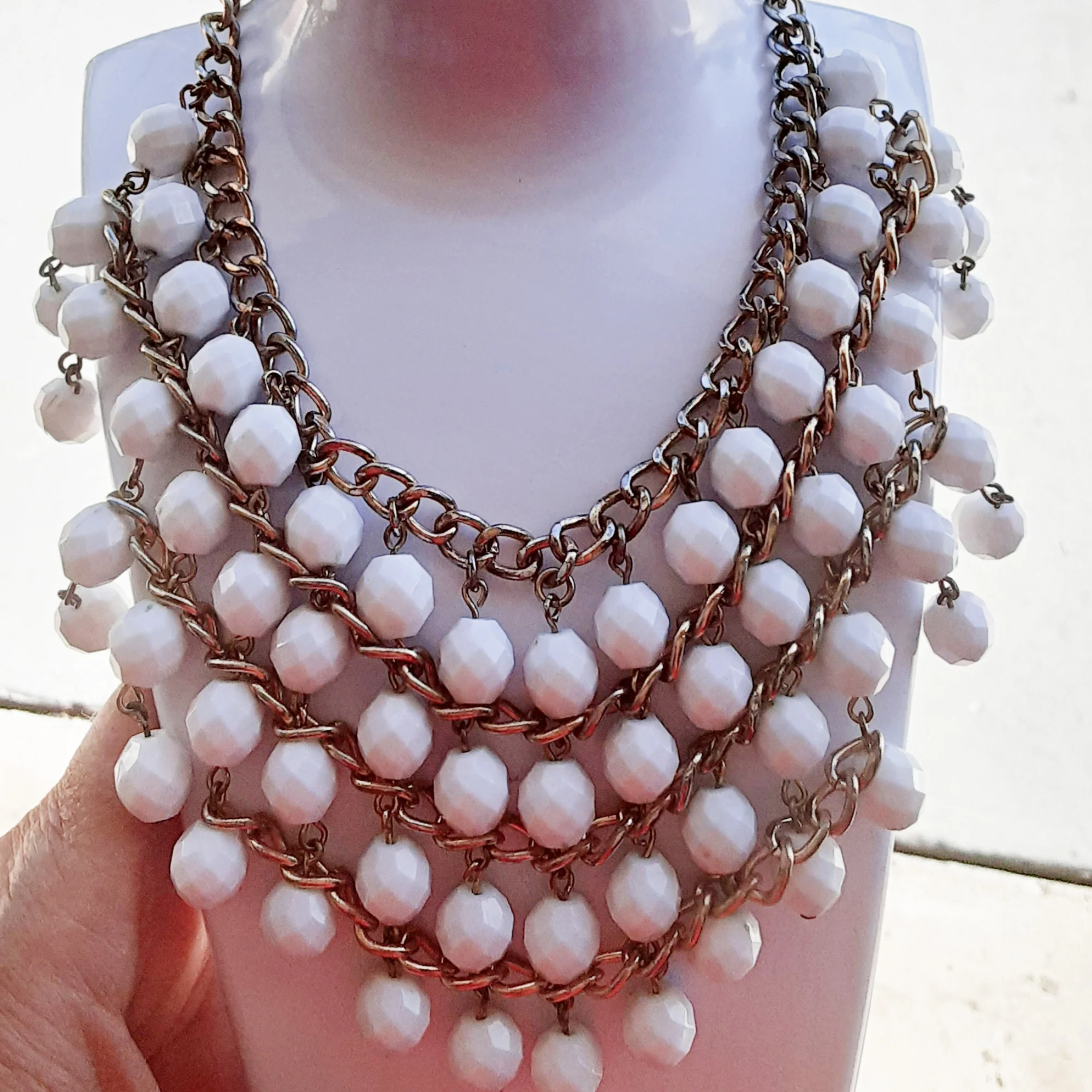Necklace Bib Style White Beads Goldtone Chain - Image 3