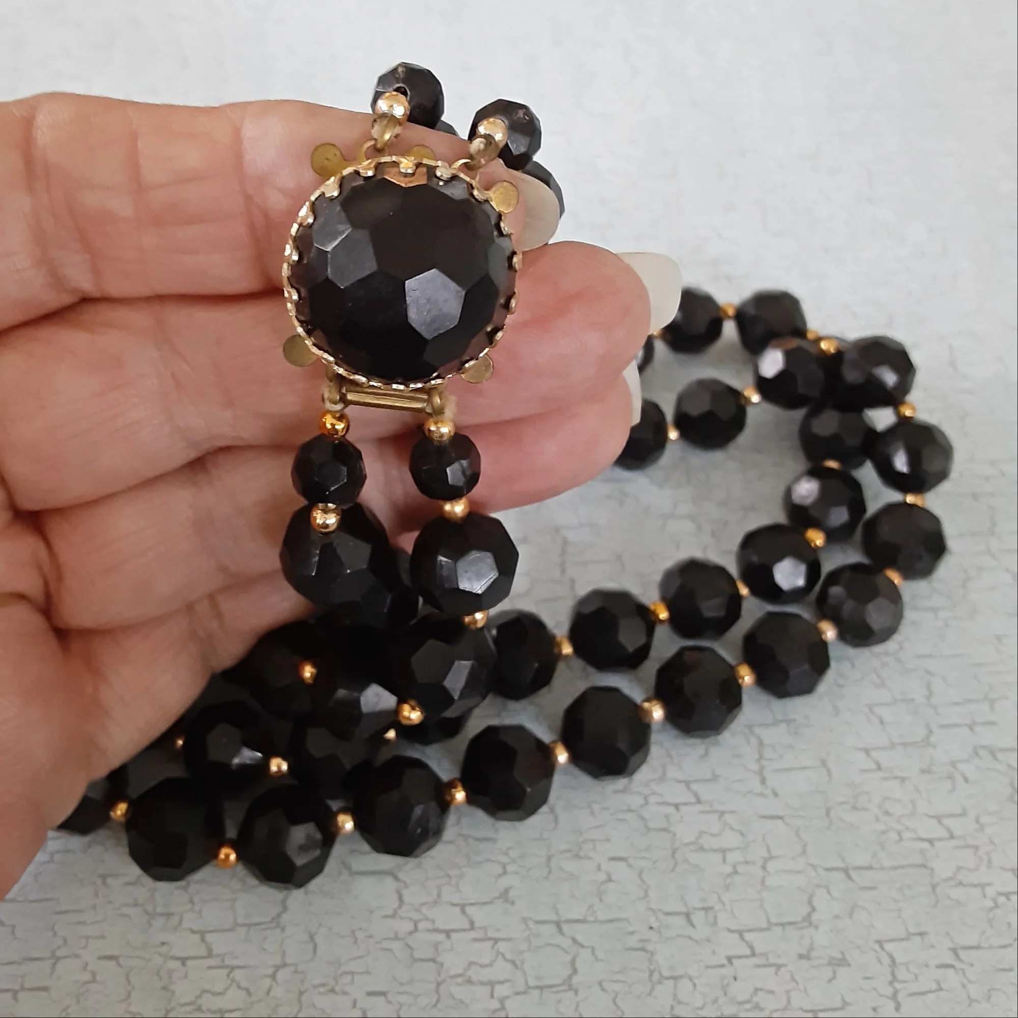 Necklace Black Beads Fancy Clasp Hong Kong By Hong Kong - Image 3