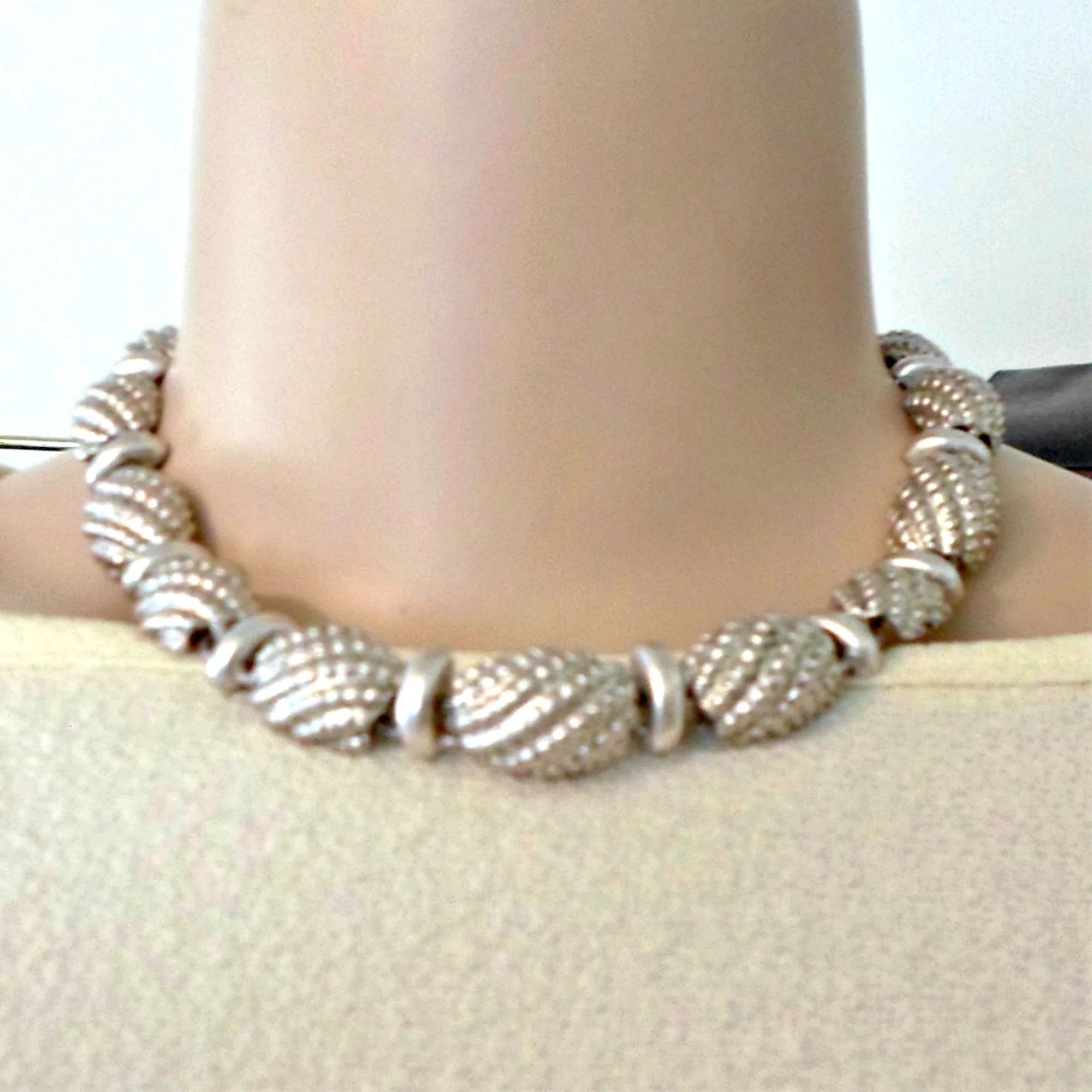 Necklace Bumpy Silvertone Links - Image 3