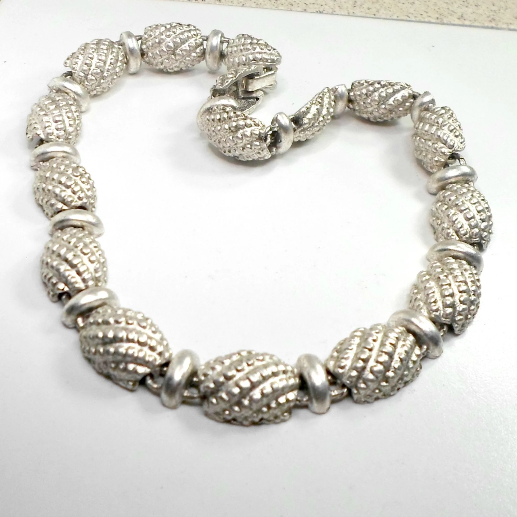 Necklace Bumpy Silvertone Links - Image 4