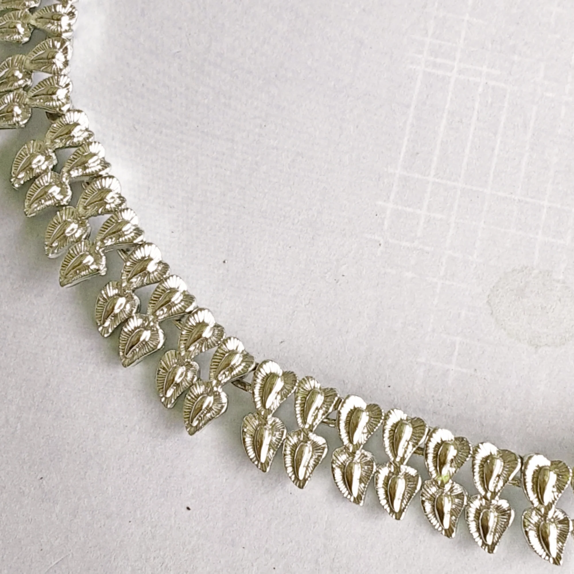 Necklace Double Leaf Silvertone Choker Plus By Coro - Image 3
