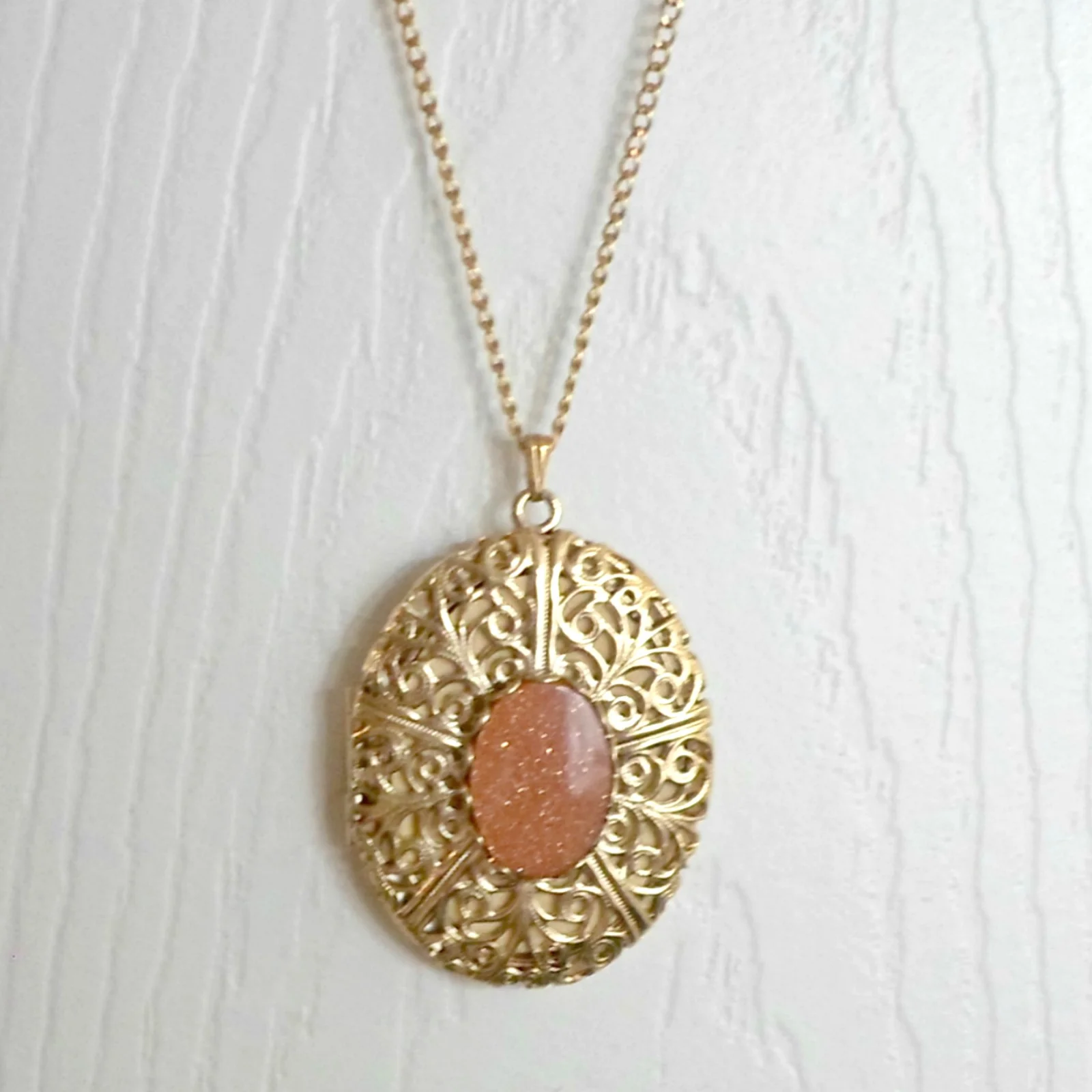 Necklace Oval Locket Faux Sandstone - Image 3
