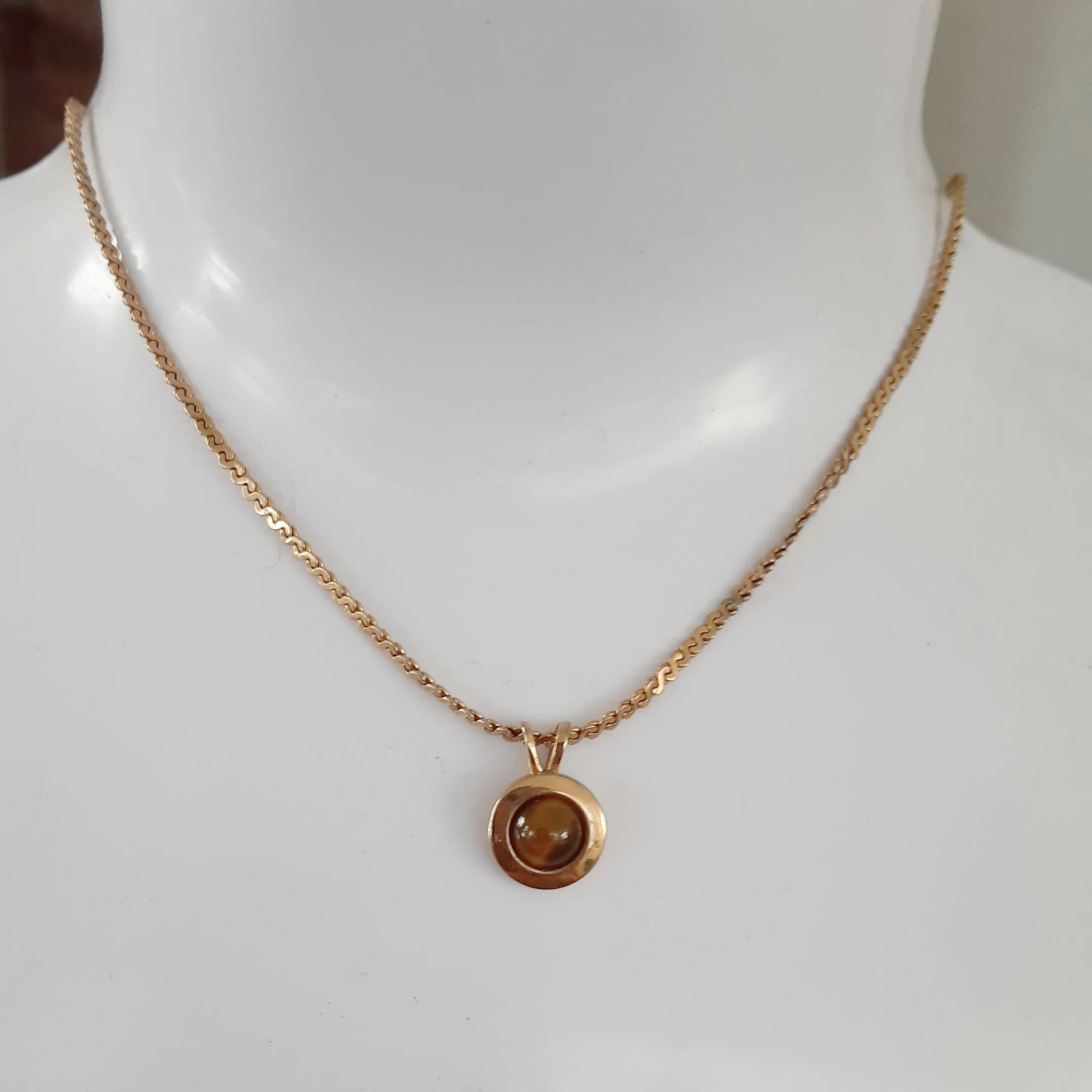 Necklace Slim Goldtone Chain Tiny Cats Eye Pendant By Emmons - Image 3