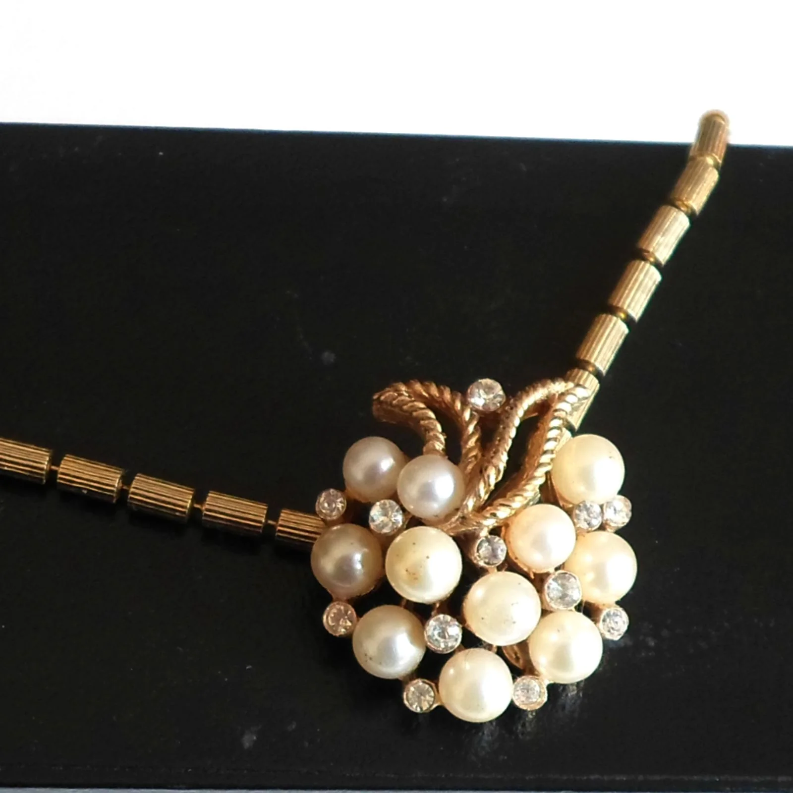 Necklace Tiny Goldtone Tubes Seed Pearl Focal - Image 4