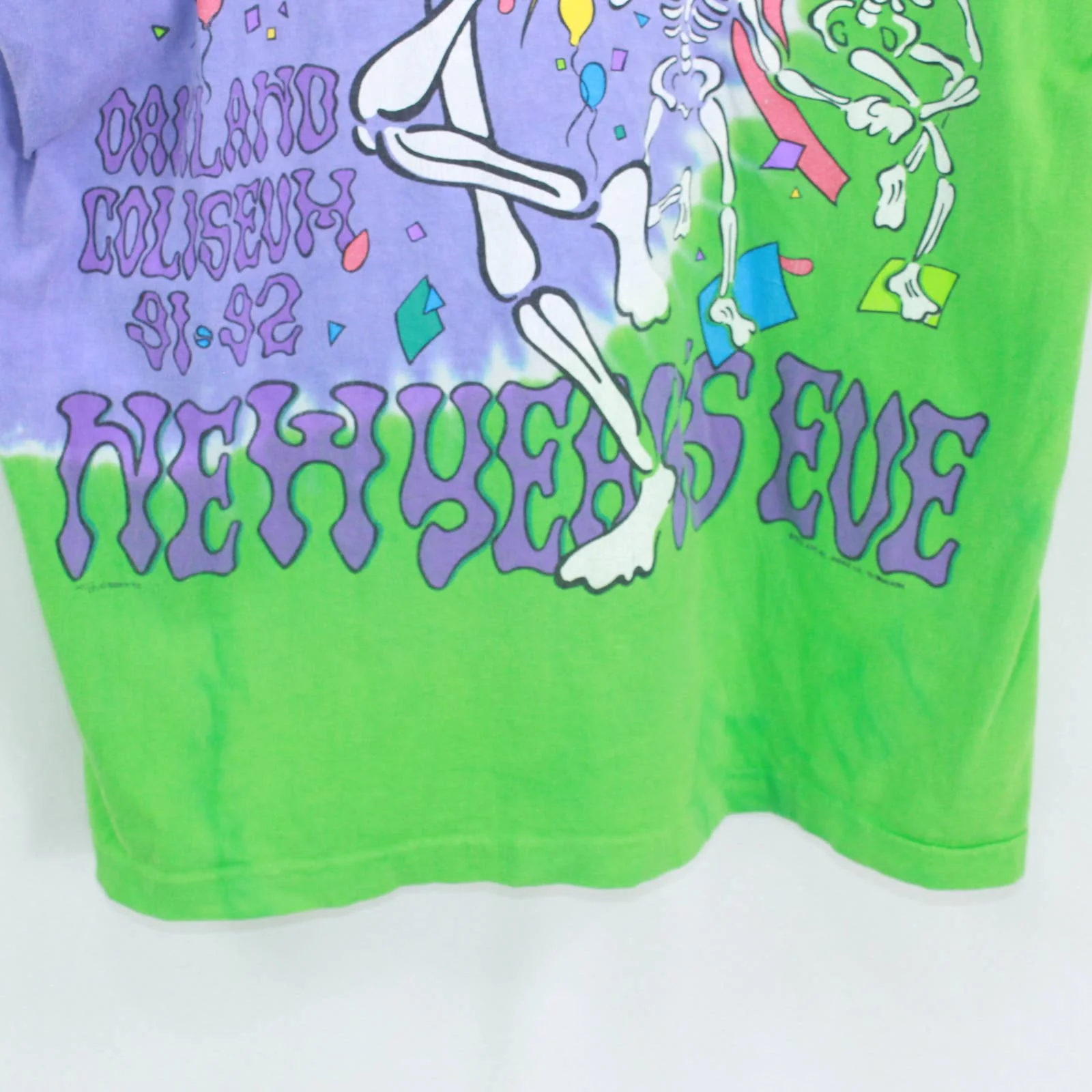 Oakland Coliseum 91-92 Nye Tour Cotton Tie Dye Vintage Band Tee by Fruit of the Loom - Image 5