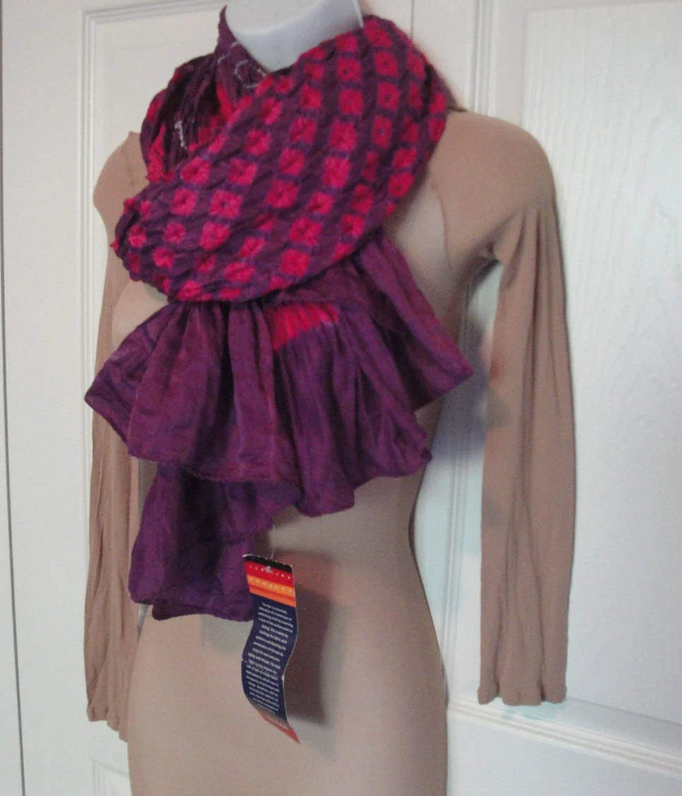 Oblong Tie-Dyed Scarf Bright Pink Purple Made In India Fabulous - Image 3
