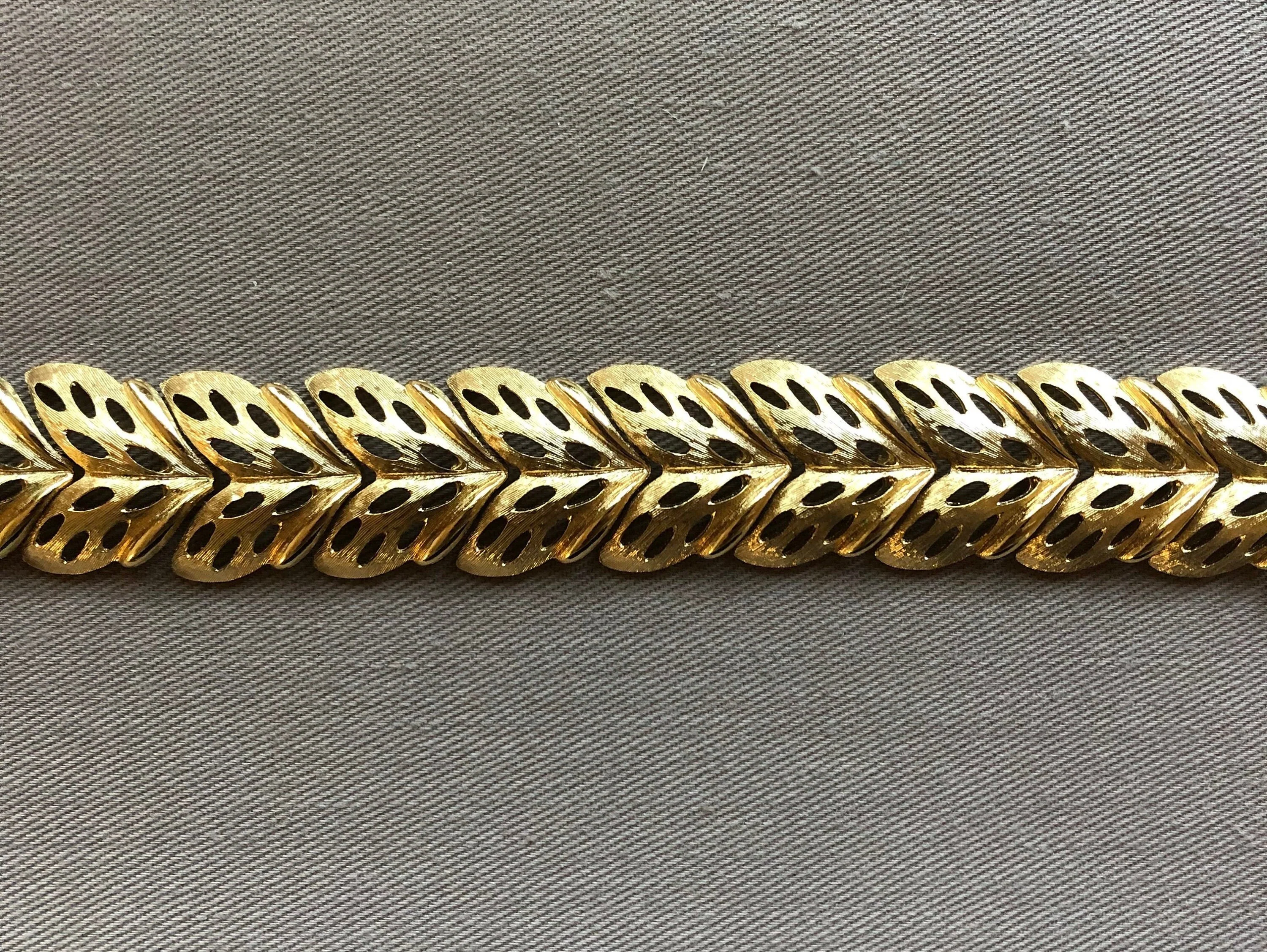 Openwork Signed Classic Gold Bracelet Timeless Chic Vintage Signed Jewelry by Monet - Image 6
