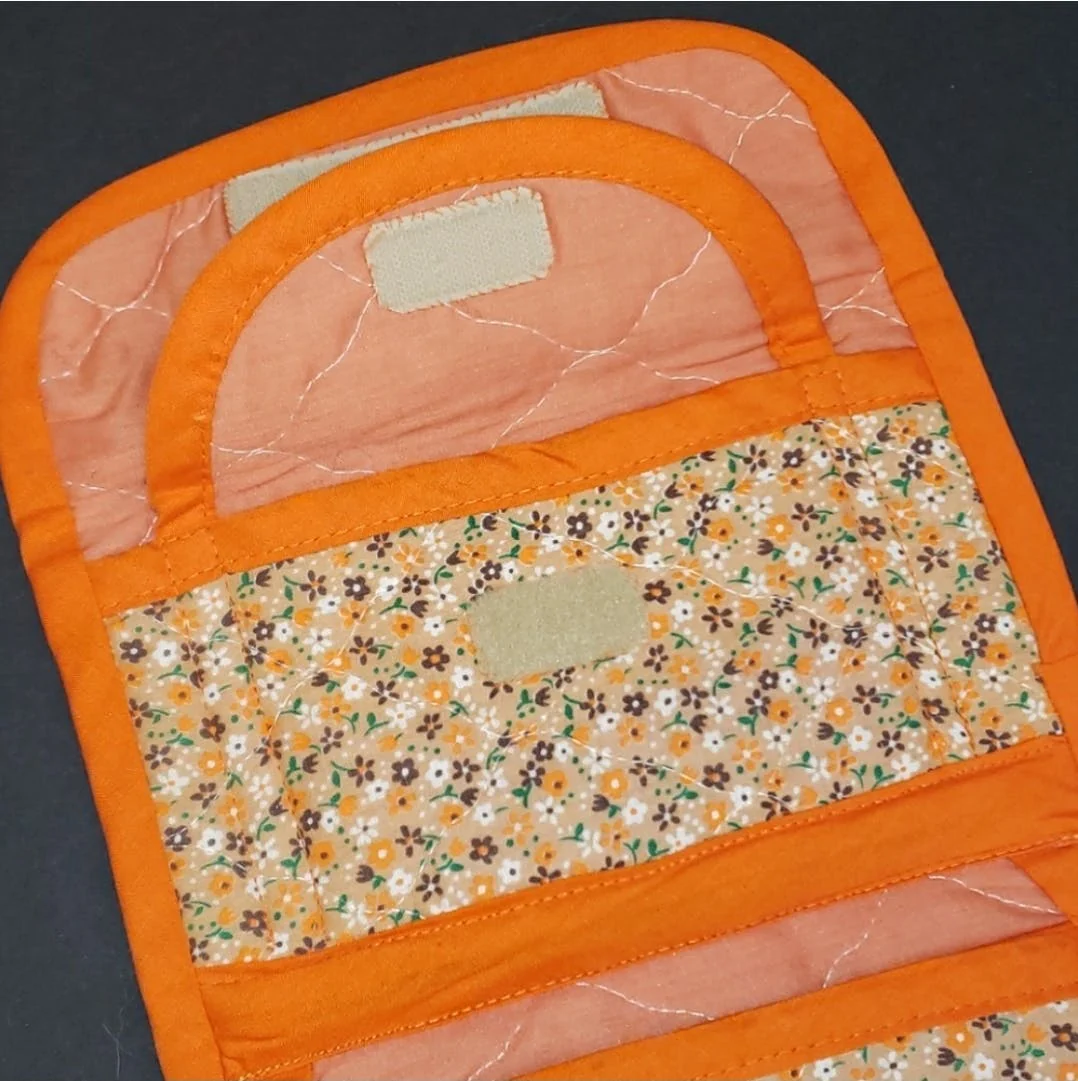 Orange and Tan Ditsy Floral Quilted Tri-Fold Wallet - Image 6